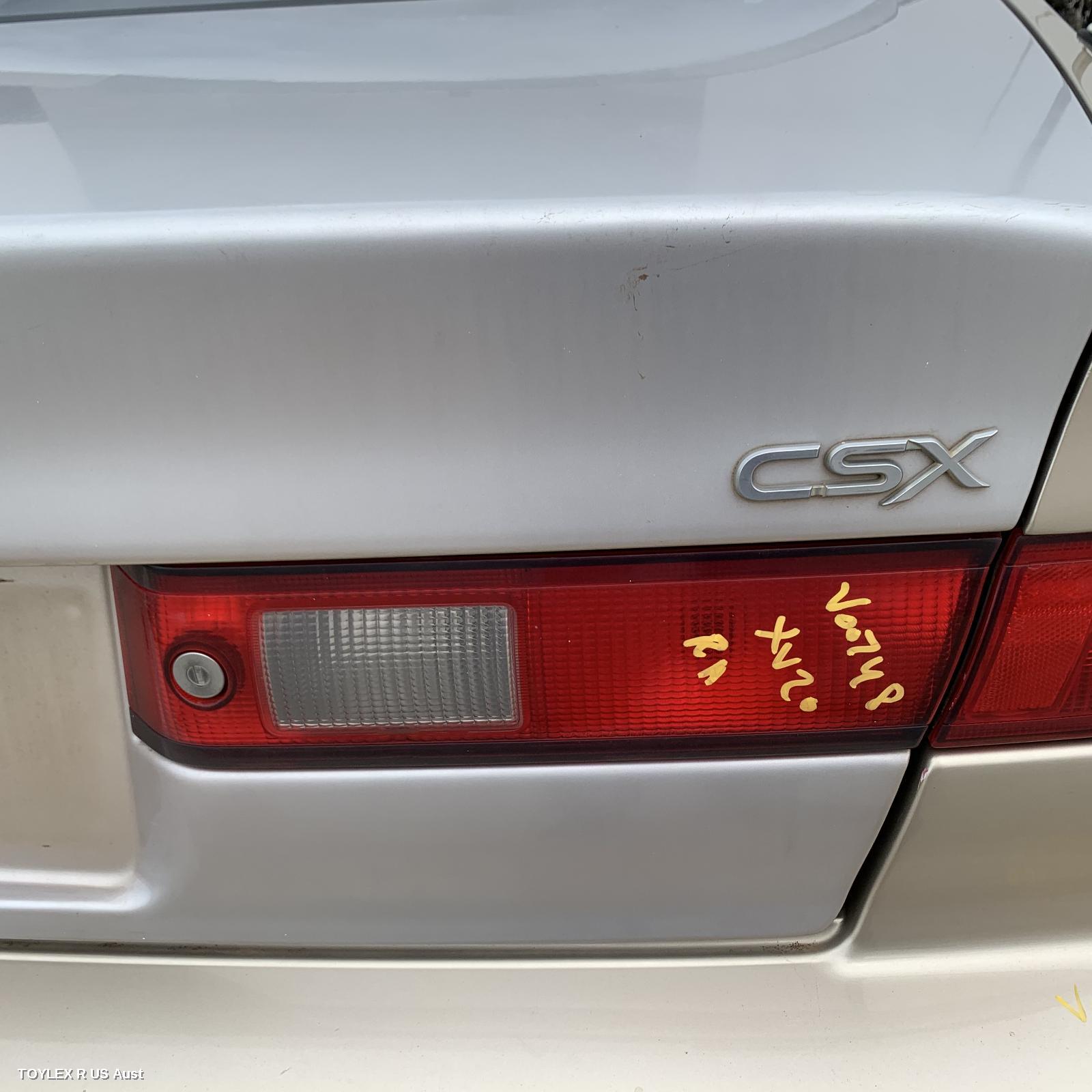 TOYOTA CAMRY 1998 Rear Garnish BOOTLID LAMP, RH SIDE, SK20