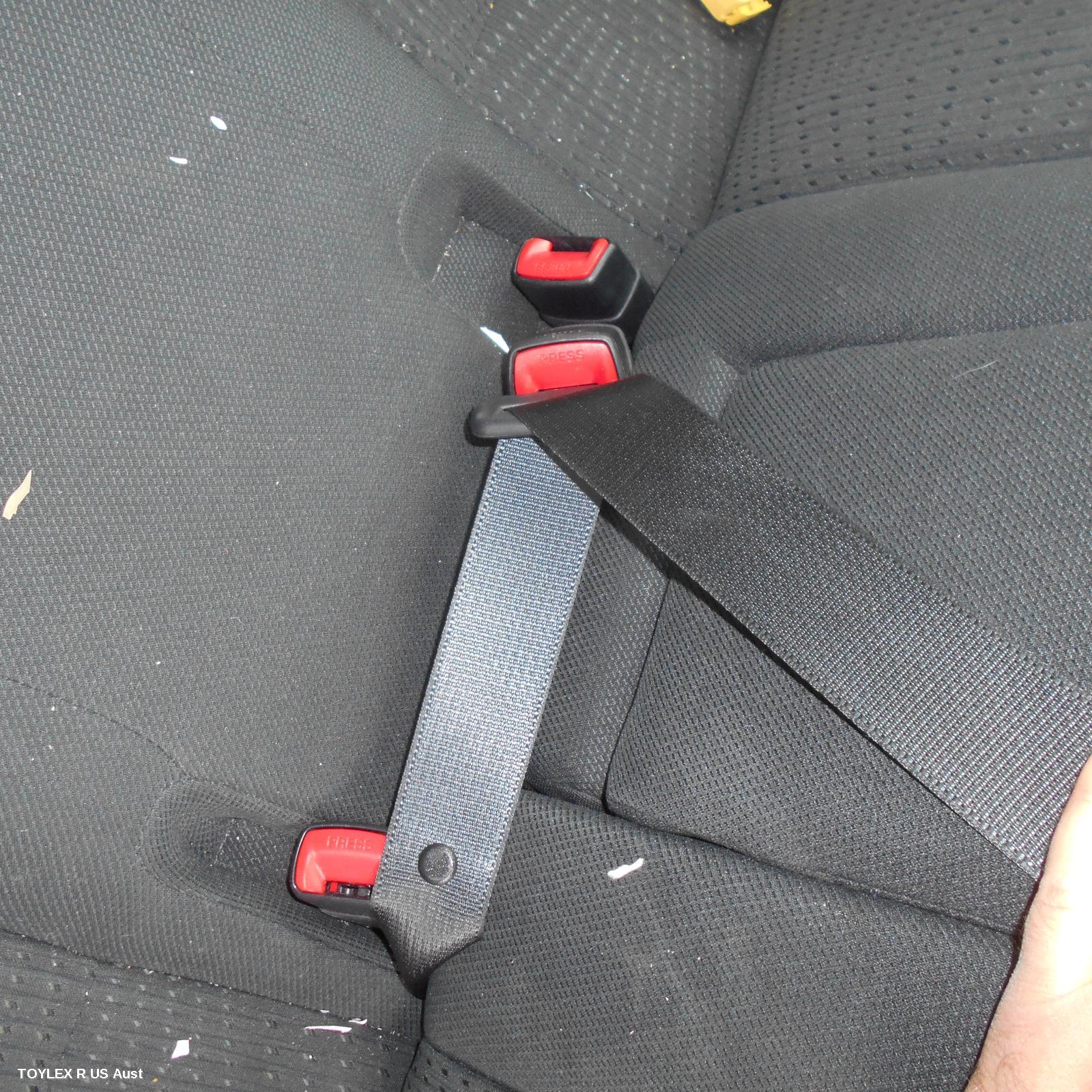 TOYOTA CAMRY 2016 Seatbelt/Stalk CENTRE REAR, SEAT BELT STALK ONLY, ASV50/AVV50