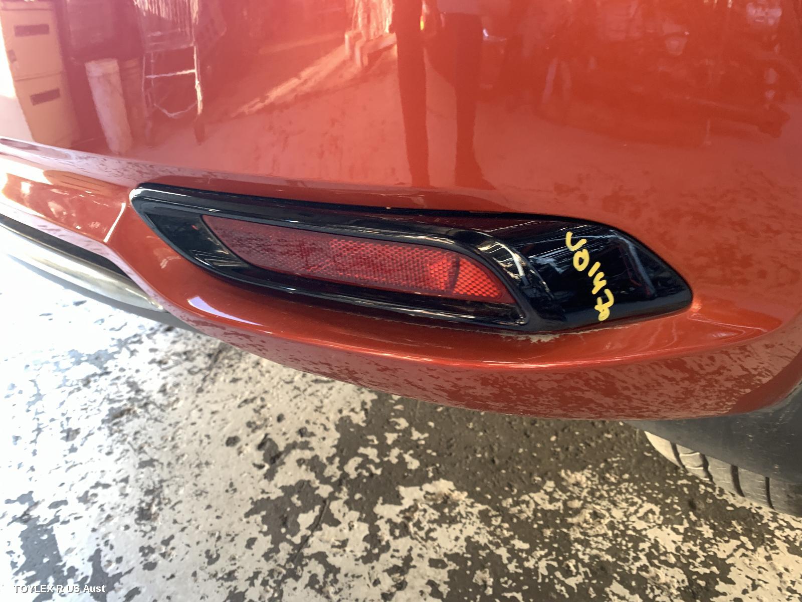 TOYOTA COROLLA 2017 Right Taillight ZRE182R, BUMPER REFLECTOR, HATCH