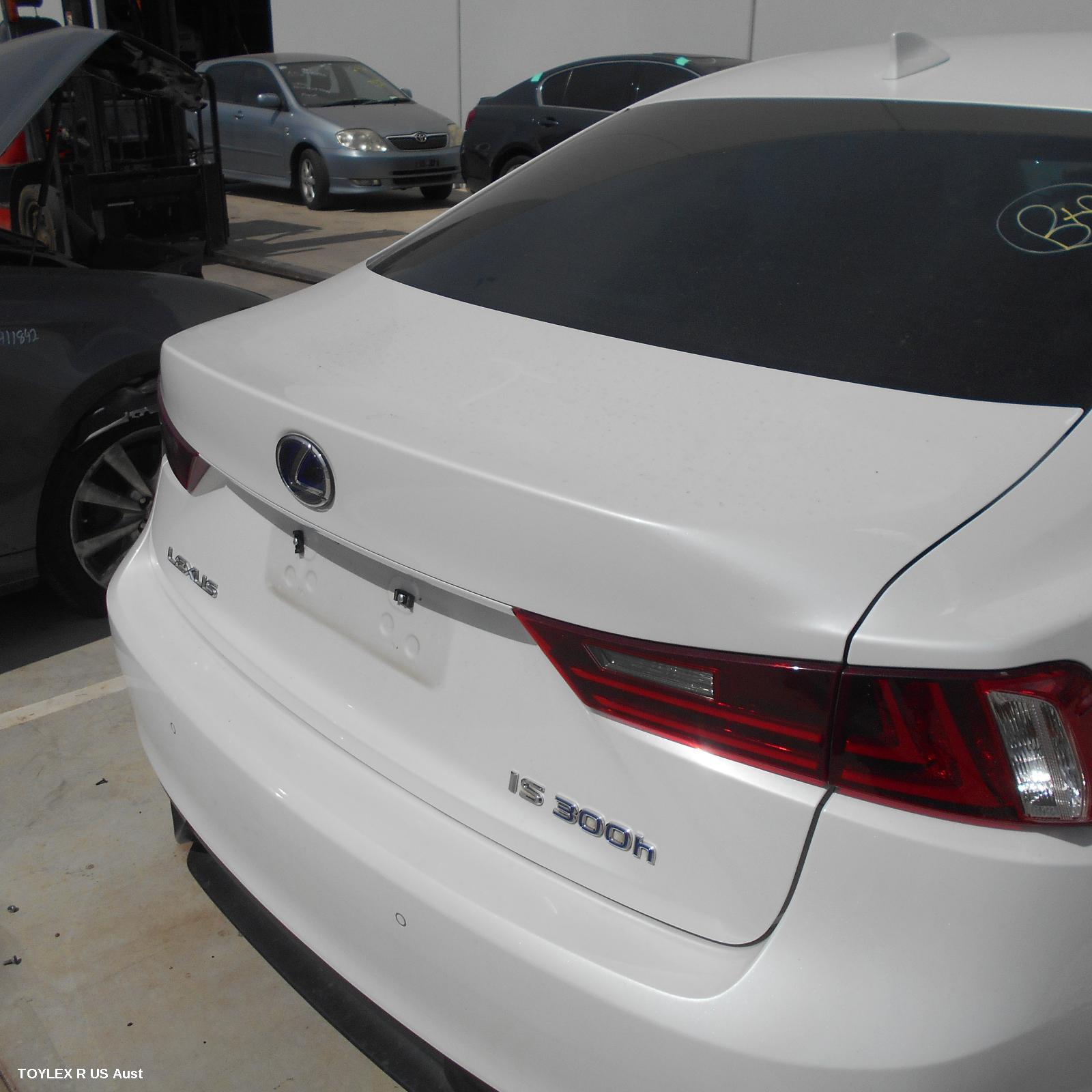 LEXUS IS SERIES 2013 Rear Garnish IS200t/IS250/IS300H/IS350, BOOTLID LAMP (RH SIDE), XE30