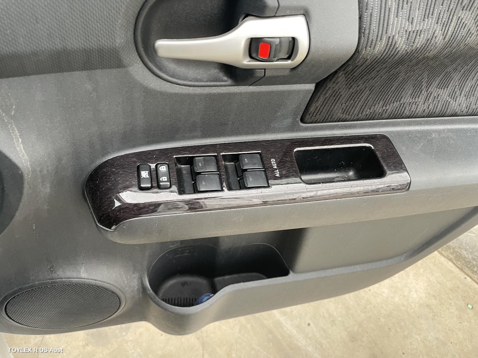 TOYOTA RUKUS 2012 Pwr Dr Wind Switch RH FRONT (MASTER SWITCH), AZE151R