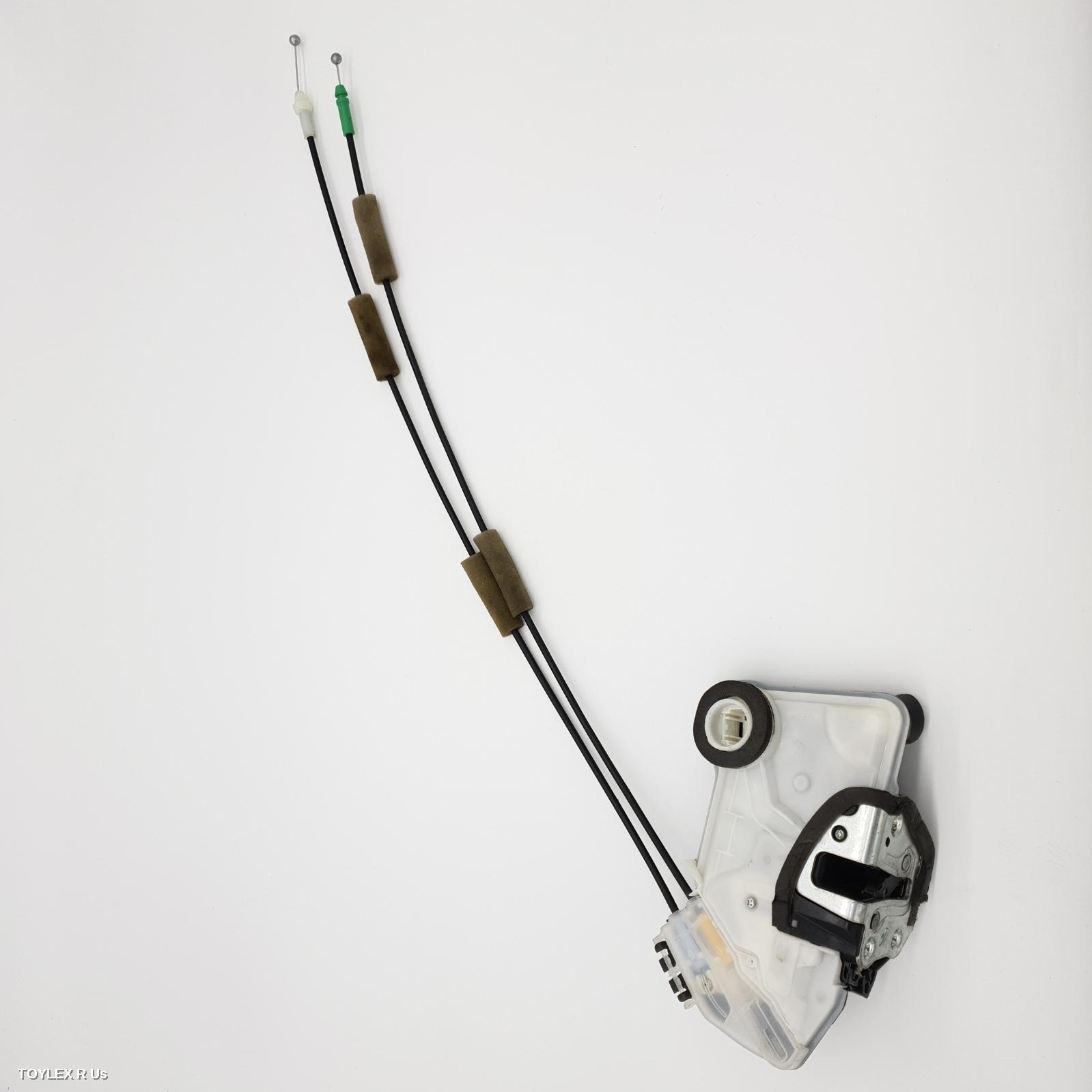 TOYOTA HILUX 2019 Door/Boot/Gate Lock RIGHT FRONT DOOR LOCK, SR/SR5