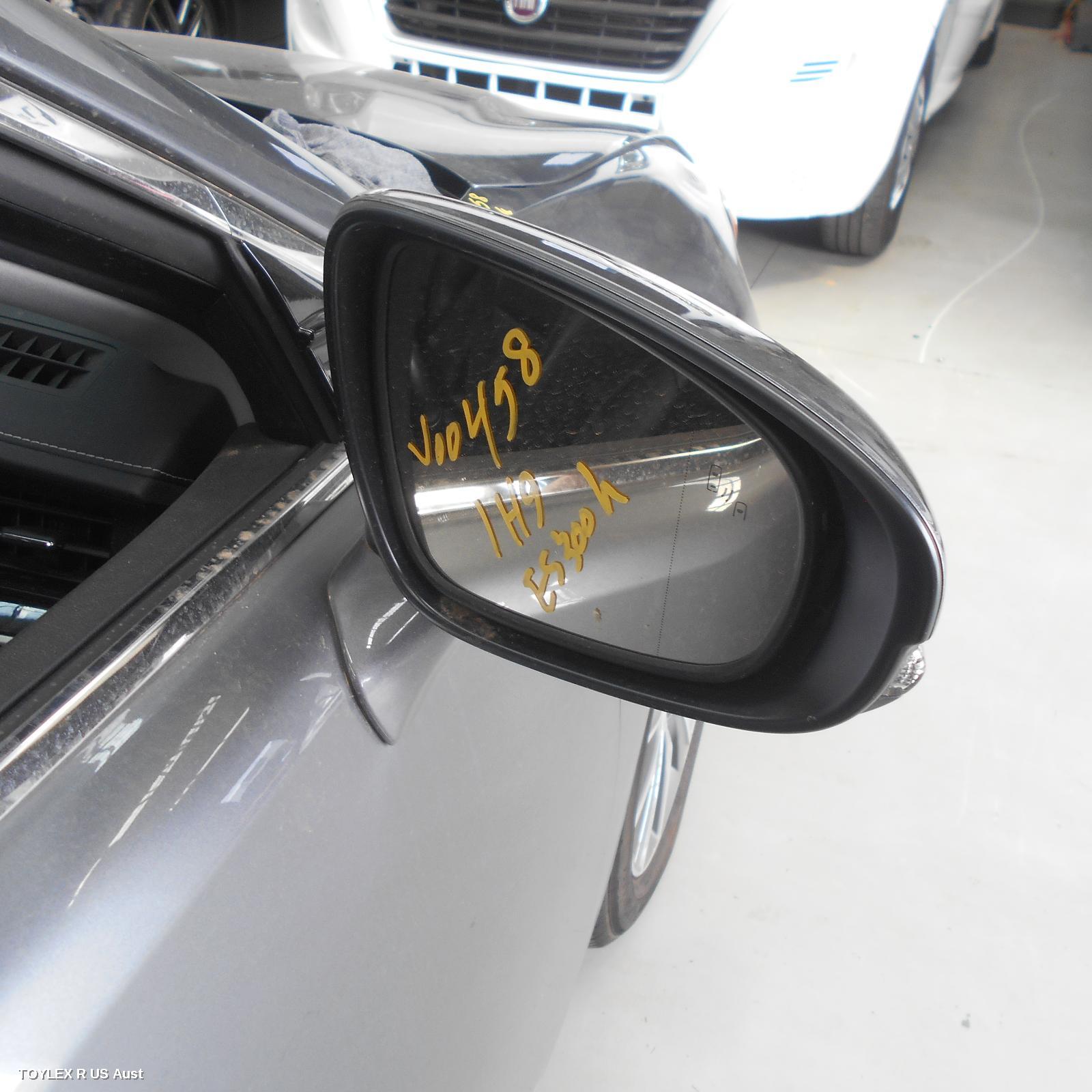 LEXUS ES SERIES (13-) 2016 Right Door Mirror AVV60R/GSV60R