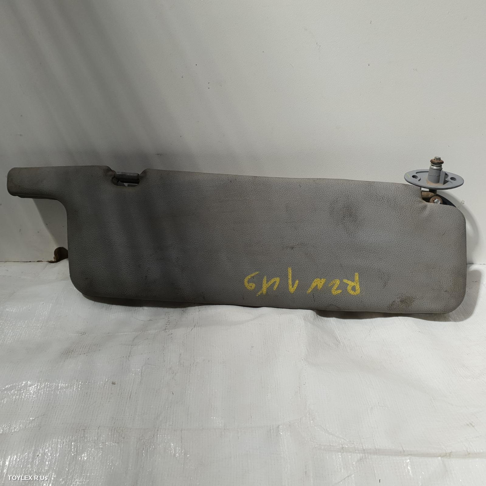 TOYOTA HILUX 1997 Sunvisor PAIR