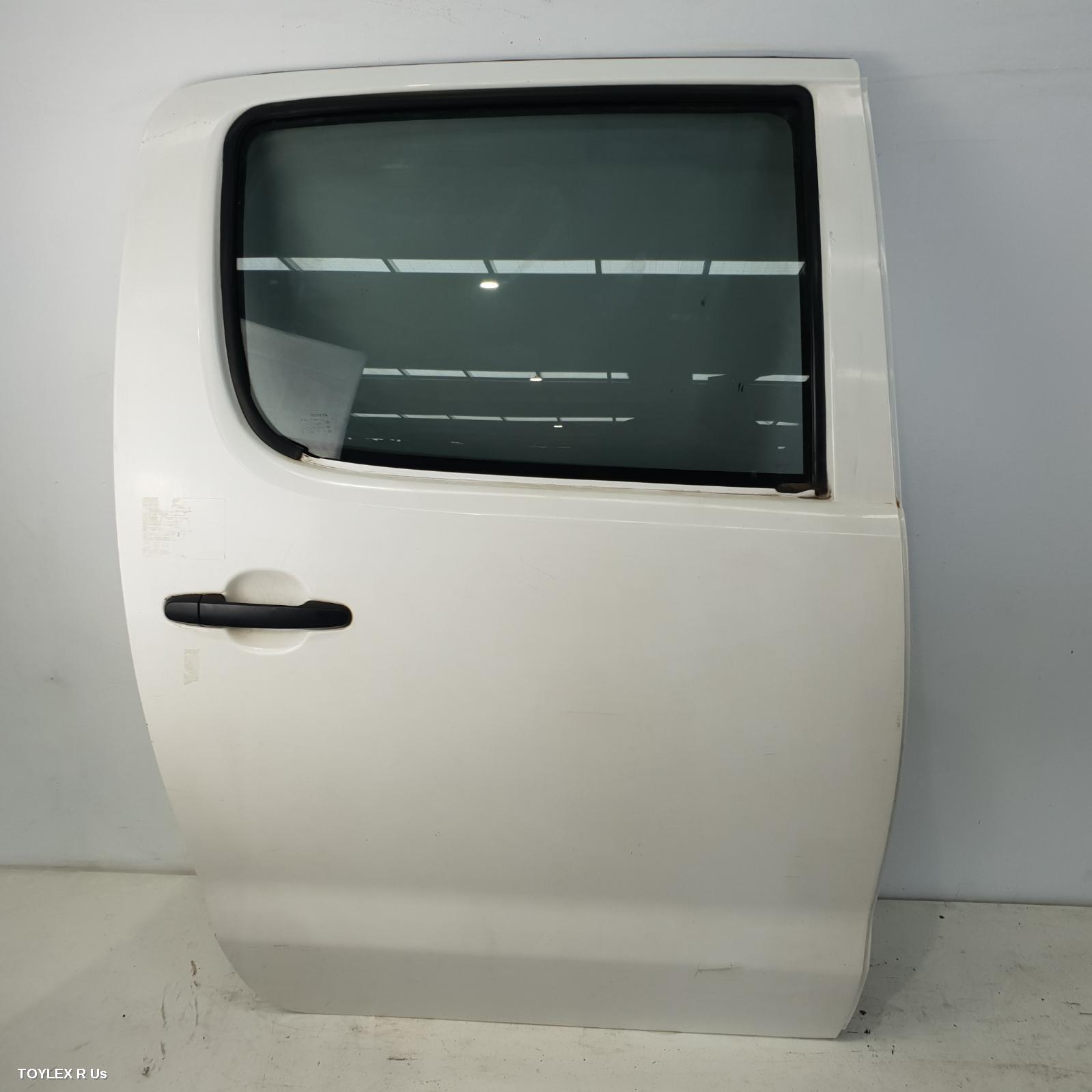 TOYOTA HILUX 2012 Right Rear Door Sliding DUAL CAB