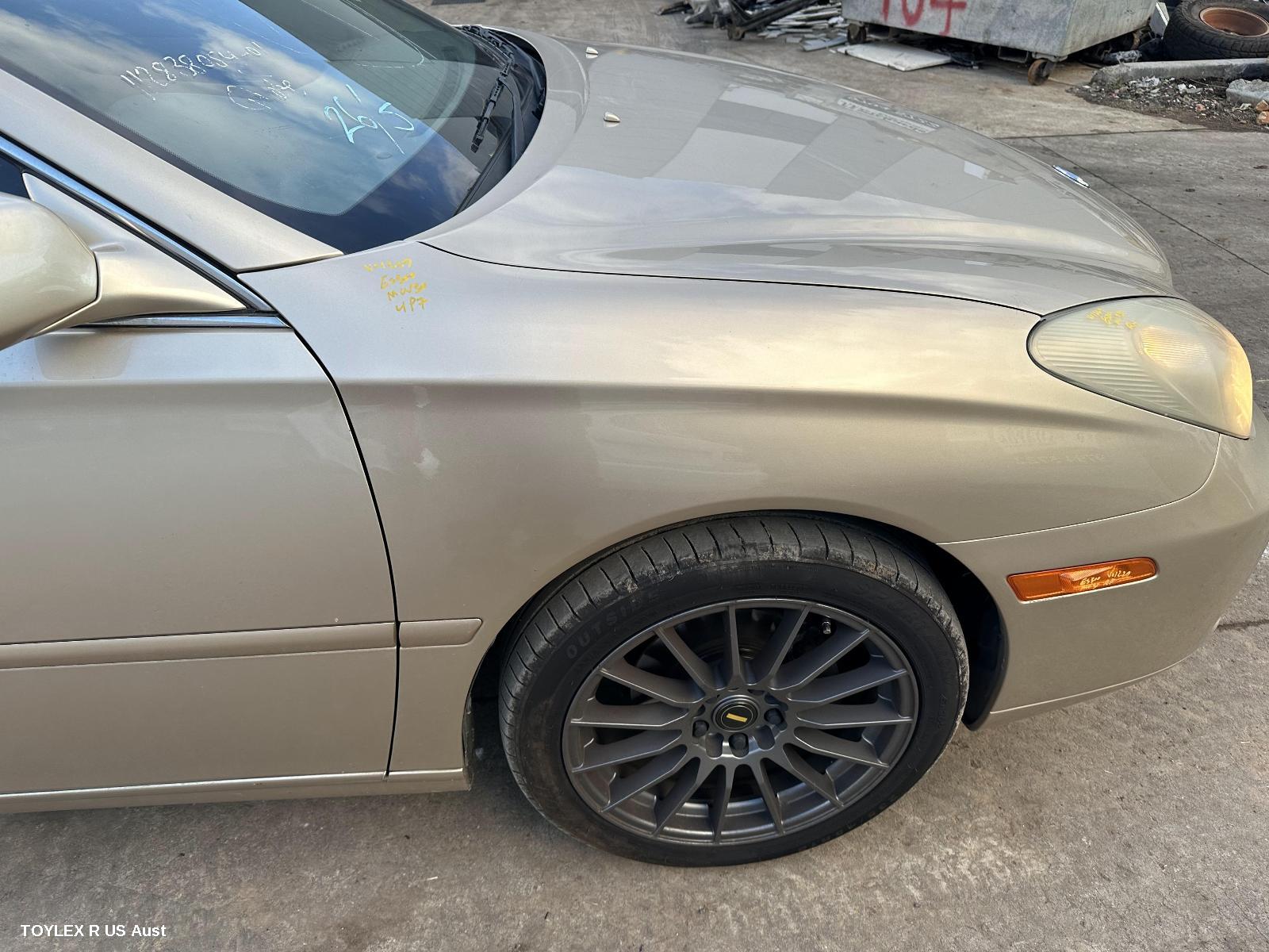 LEXUS ES300 (92-05) 2003 Right Guard MCV30