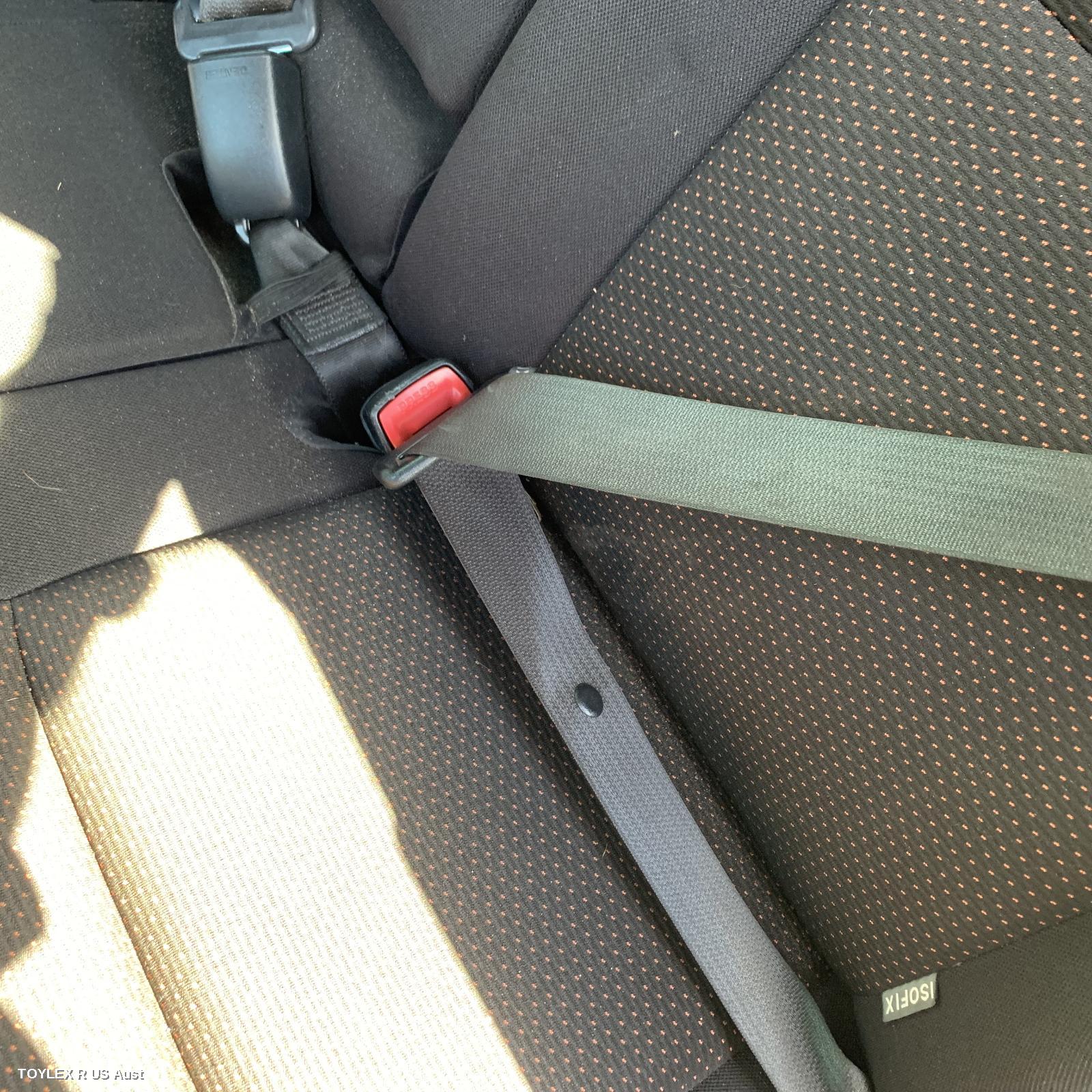 TOYOTA COROLLA 2011 Seatbelt/Stalk LH REAR, SEAT BELT ONLY, ZRE152R, HATCH