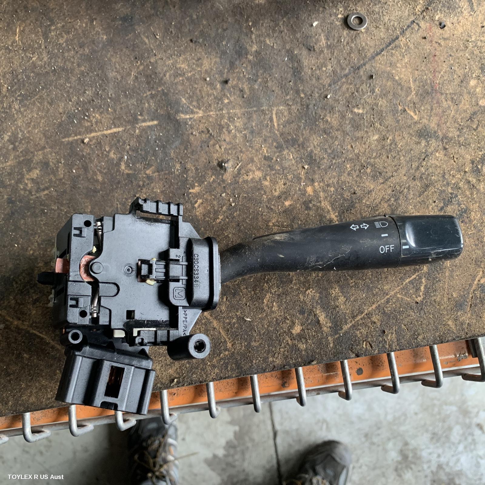 TOYOTA CAMRY 2003 Combination Switch FLASHER SWITCH, SK36, NON SPORTIVO