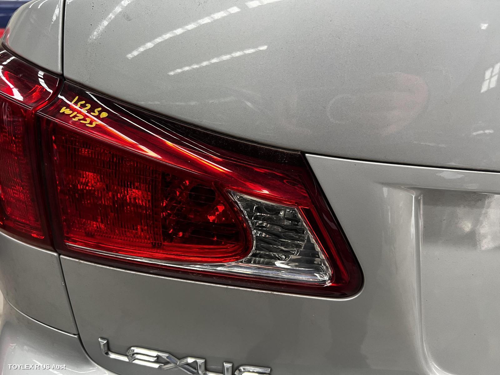 LEXUS IS250/IS250C 2009 Rear Garnish IS250, BOOTLID LAMP (LH SIDE), GSE20R, SEDAN