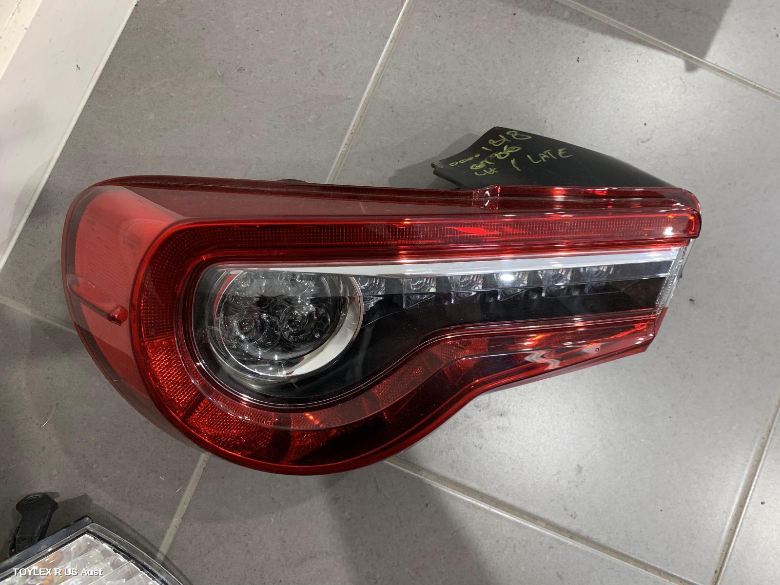 TOYOTA 86 2018 Left Taillight FACTORY, ZN6