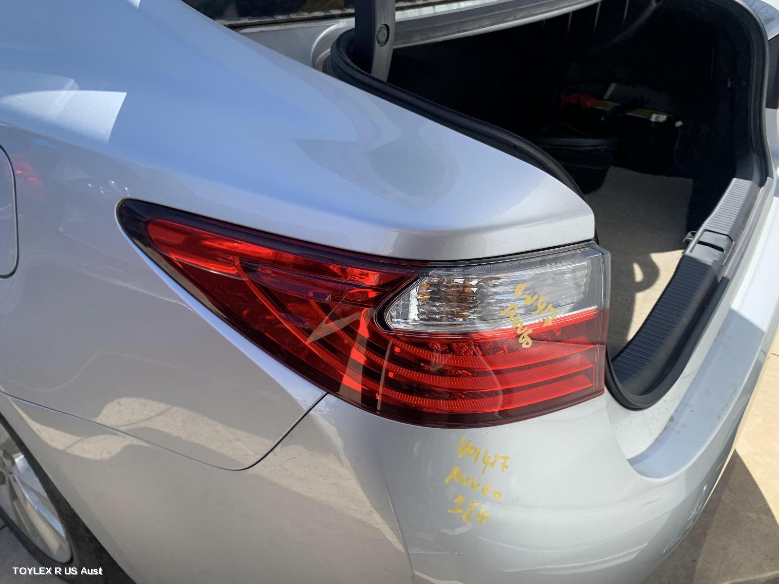 LEXUS ES SERIES (13-) 2014 Left Taillight AVV60R/GSV60R