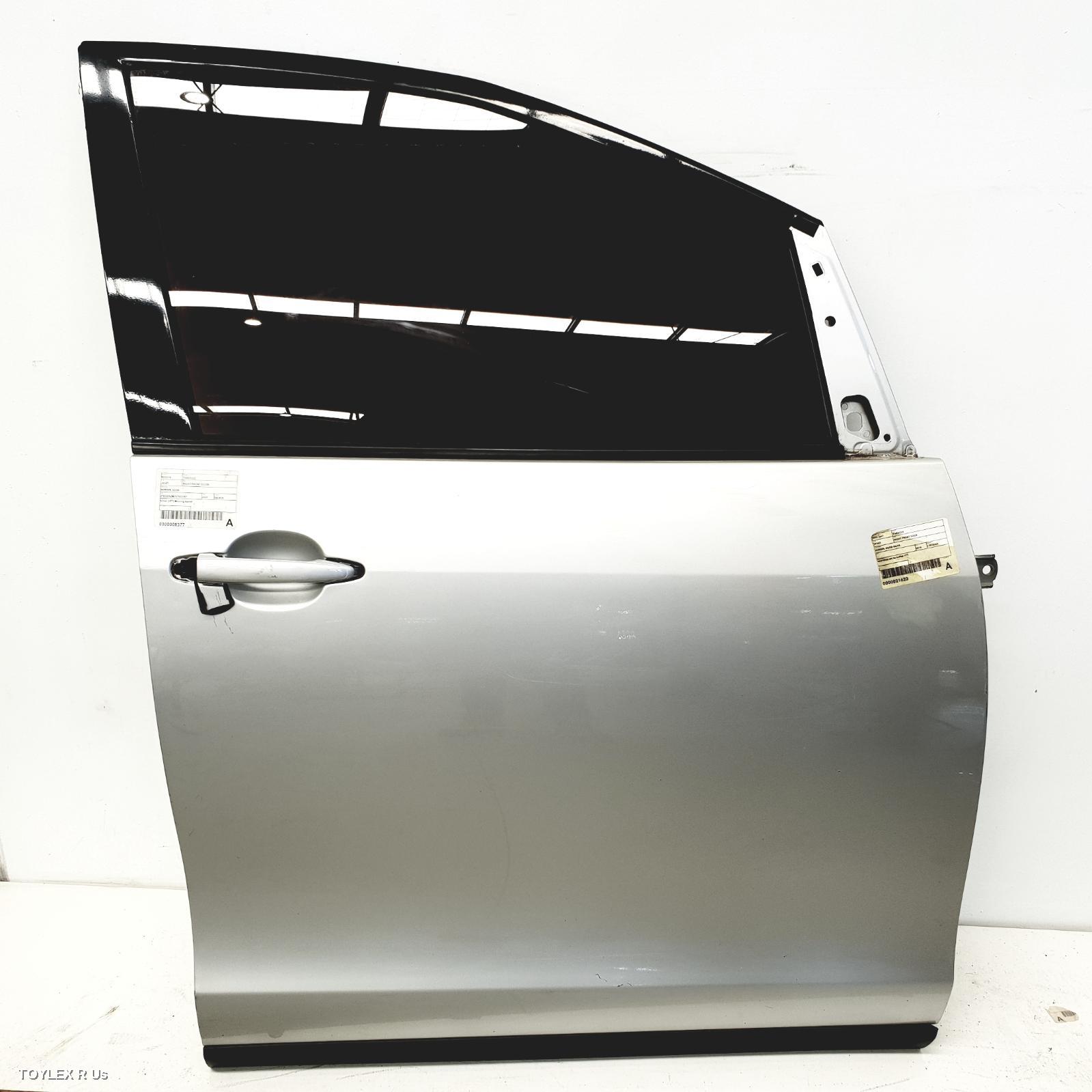 TOYOTA TARAGO 2014 Right Front Door ACR50R