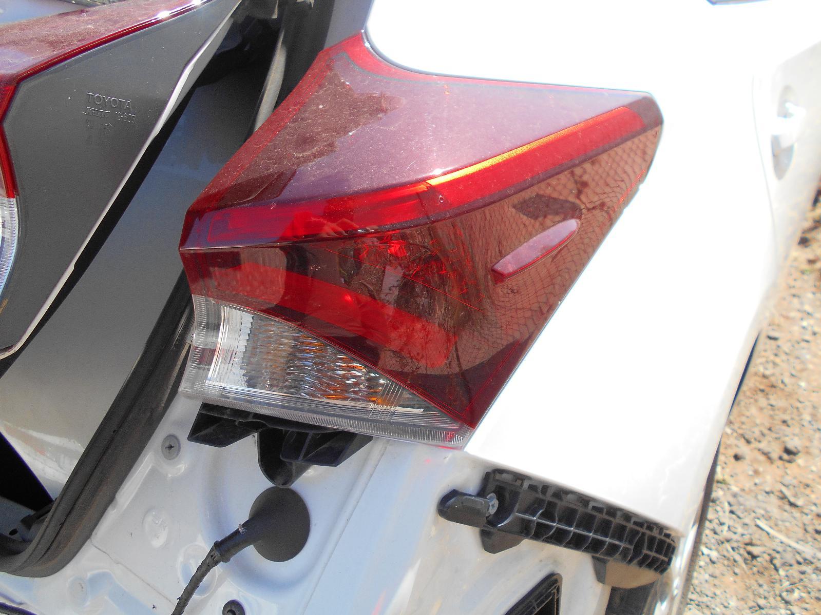 TOYOTA COROLLA, Right Taillight, ZRE182R, HATCH, 03/15-