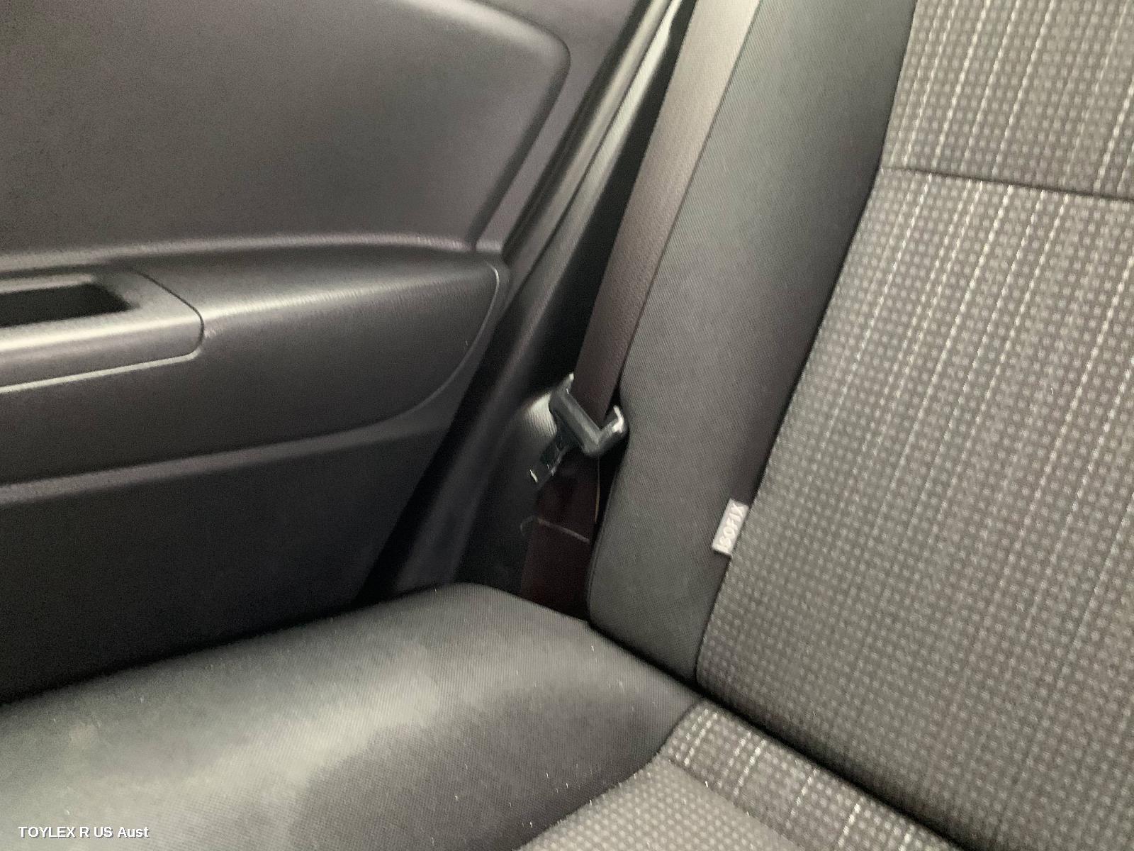 TOYOTA YARIS 2016 Seatbelt/Stalk RH REAR, SEAT BELT ONLY, 5DR HATCH, NCP13#