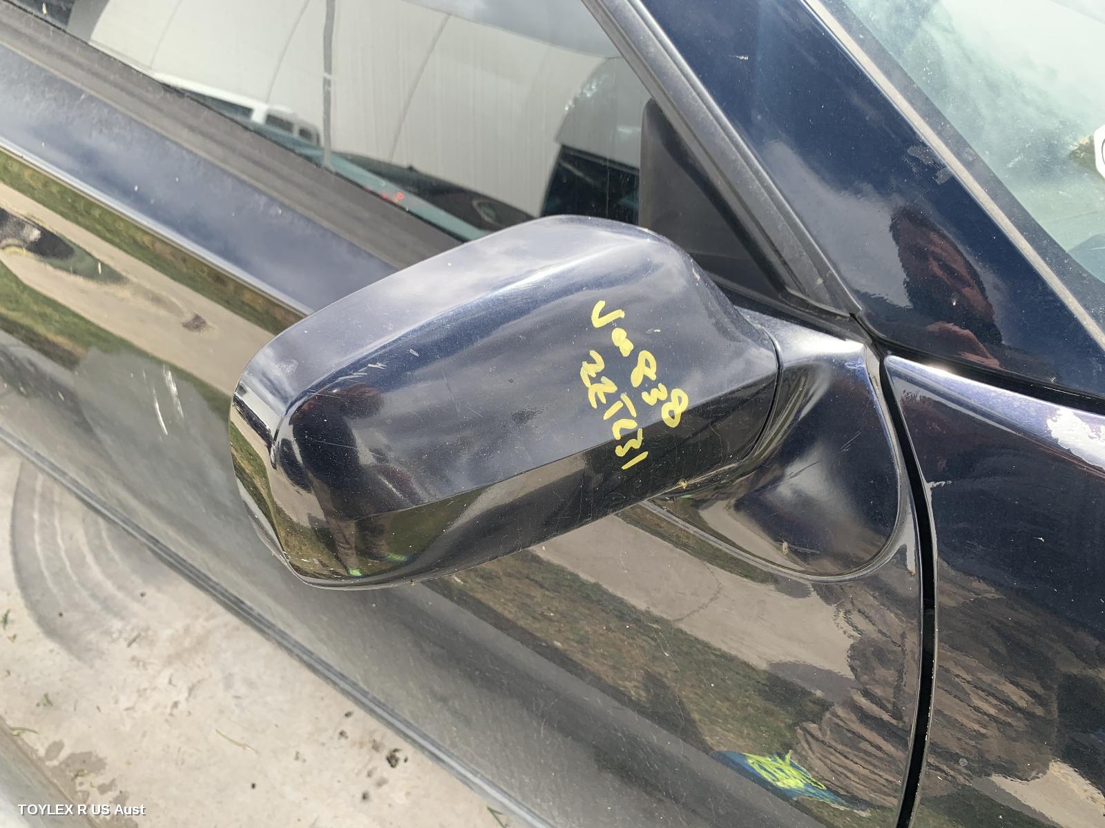 TOYOTA CELICA 2000 Right Door Mirror ZZT231, COLOUR CODED
