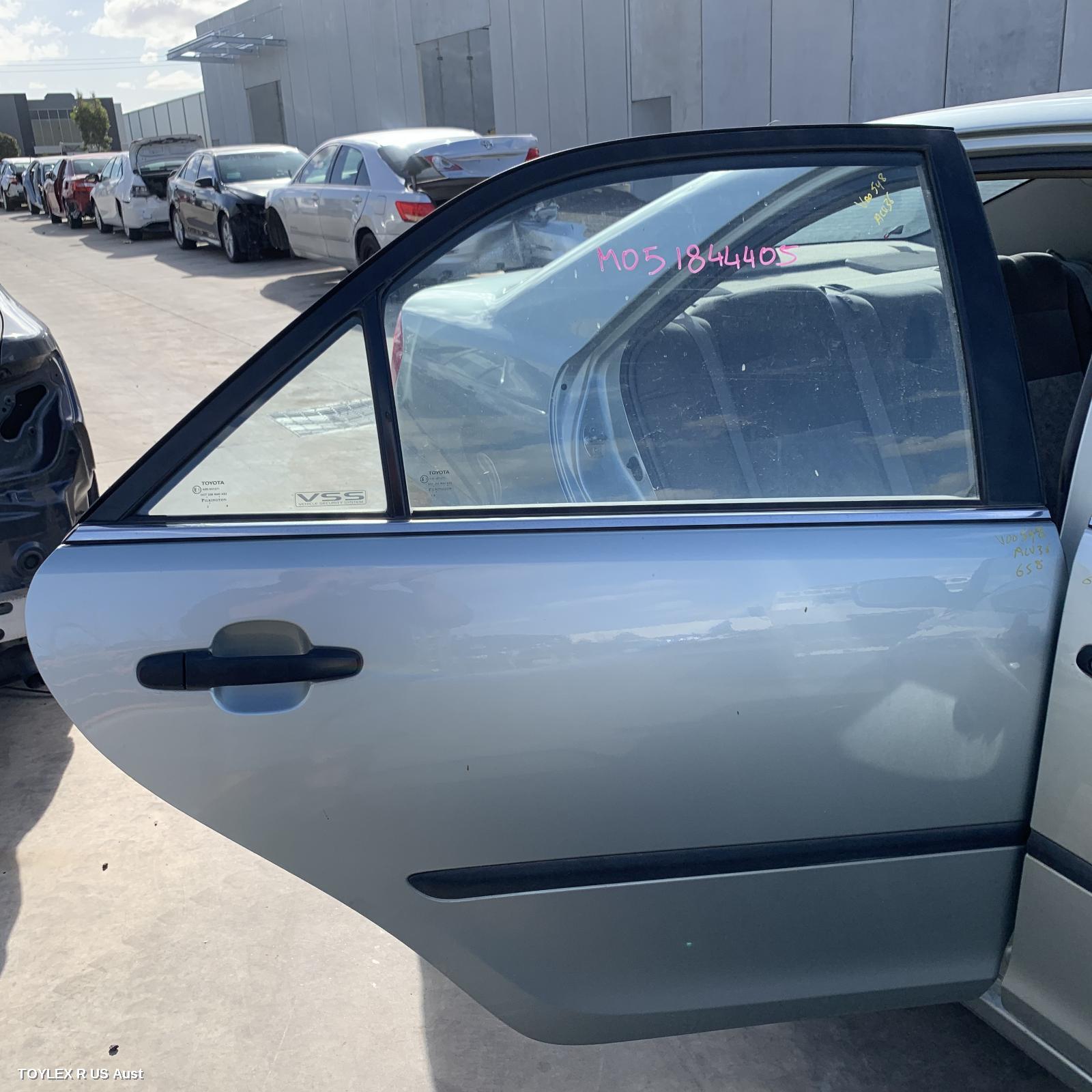 TOYOTA CAMRY 2003 Right Rear Door Sliding SK36