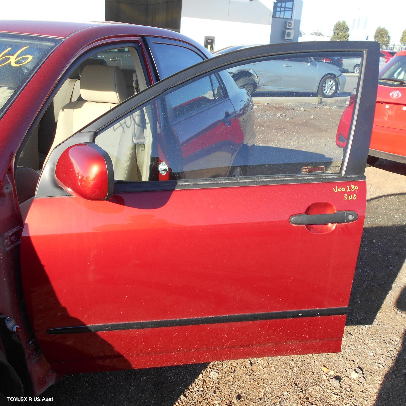 TOYOTA COROLLA 2004 Left Front Door ZZE122 (SOUTH AFRICA-VIN AHT)