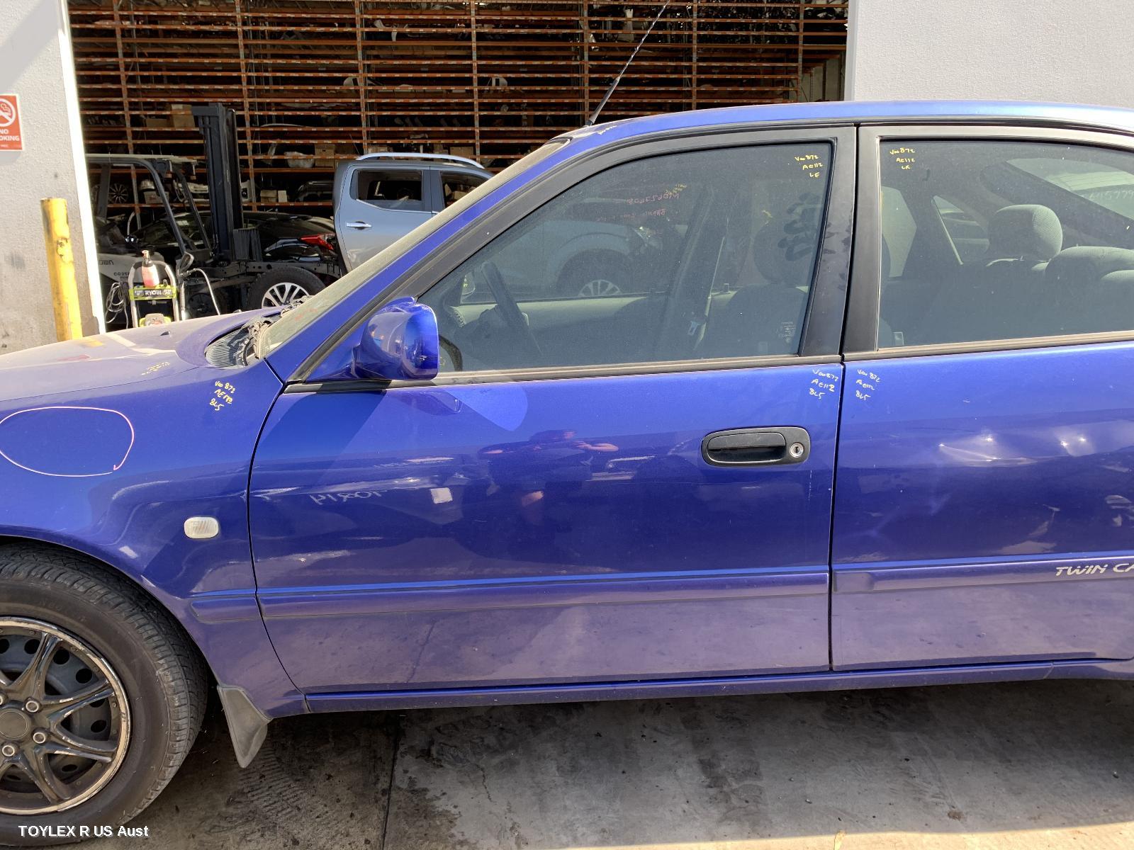 TOYOTA COROLLA 2000 Left Front Door AE112, SEDAN/SECA