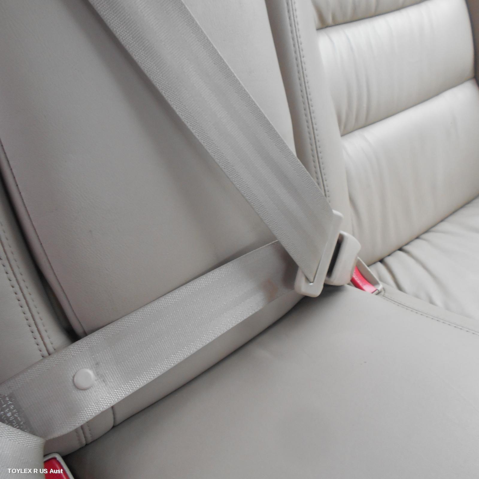 LEXUS GS 2000 Seatbelt/Stalk CENTRE REAR