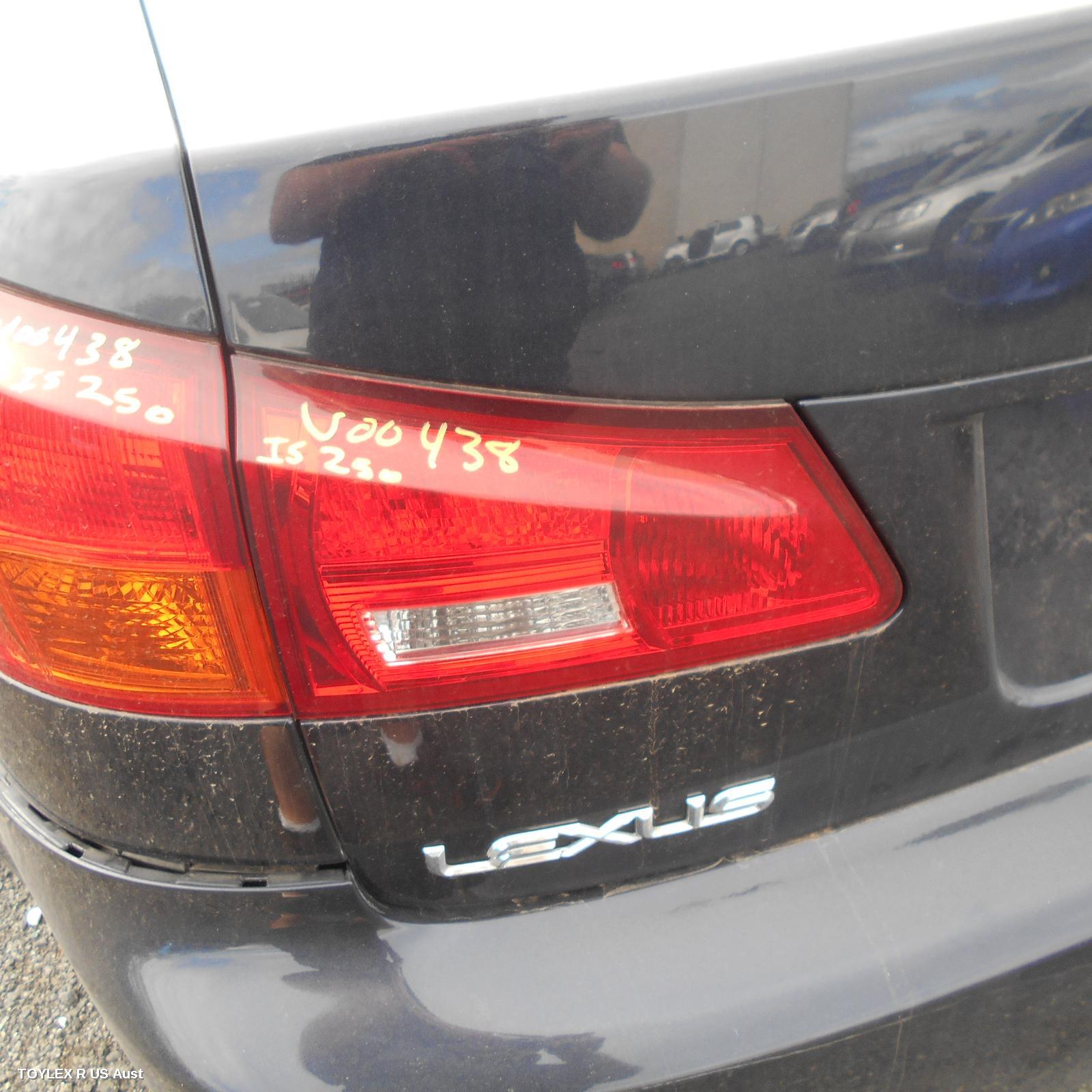 LEXUS IS250/IS250C 2007 Rear Garnish IS250, BOOTLID LAMP (LH SIDE), GSE20R, SEDAN