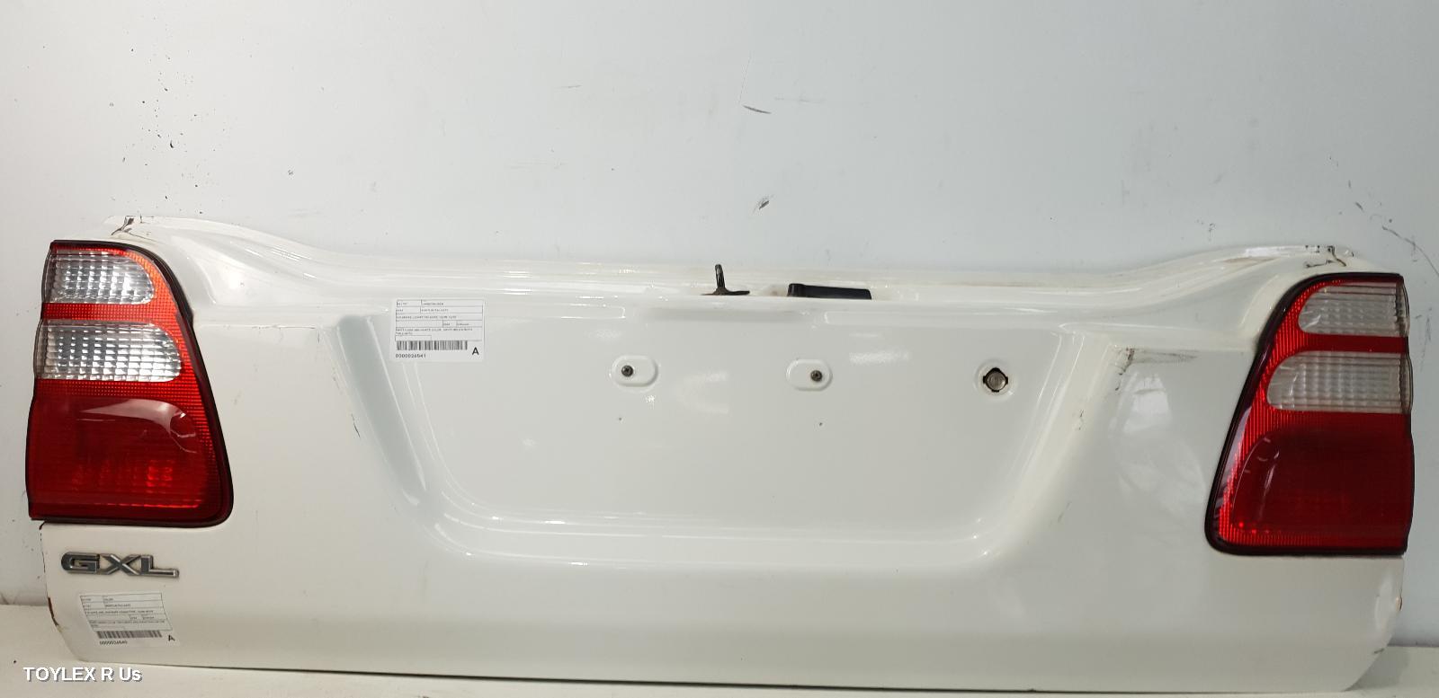 TOYOTA LANDCRUISER 2004 Bootlid/Tailgate 100 SERIES, LOWER TAILGATE