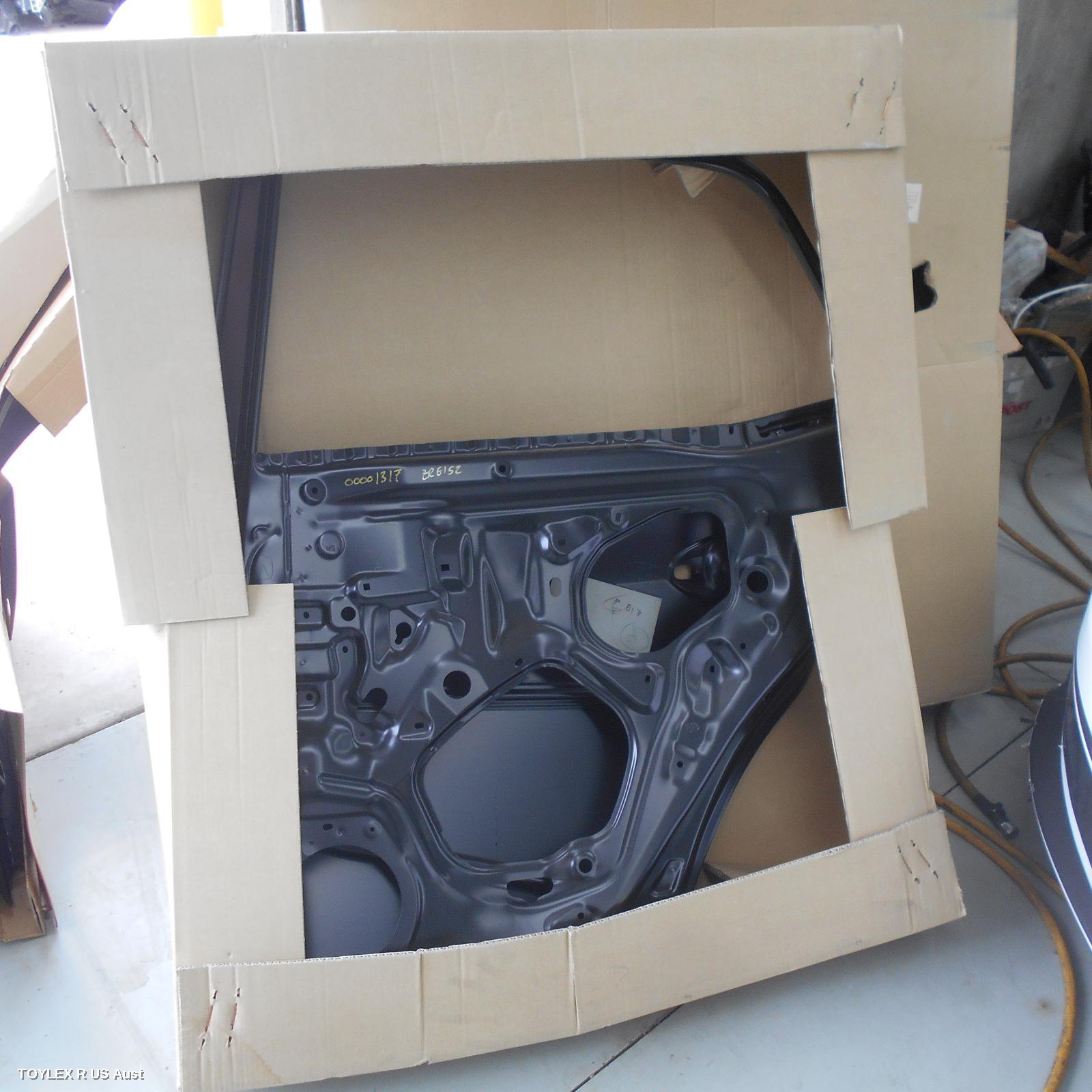 TOYOTA COROLLA 2008 Right Rear Door Sliding ZRE152R, HATCH