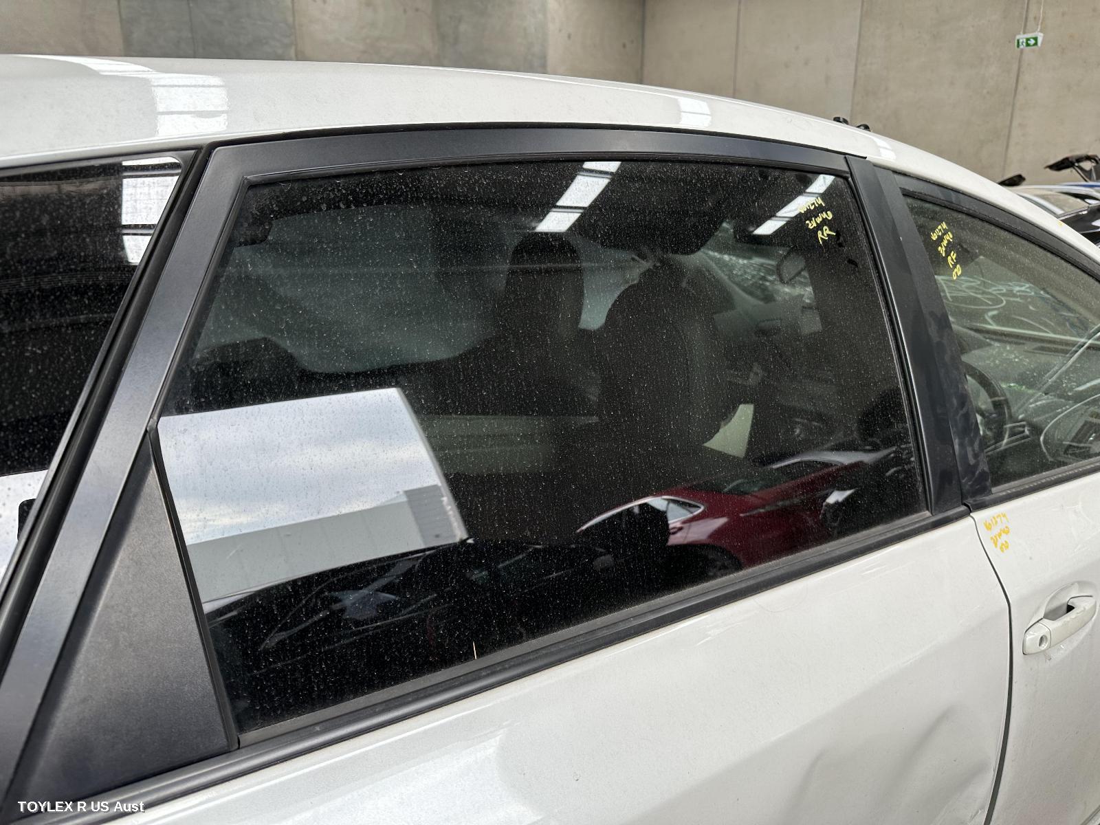 TOYOTA PRIUS 2014 Right Rear Door Window ZVW40R, PRIUS V