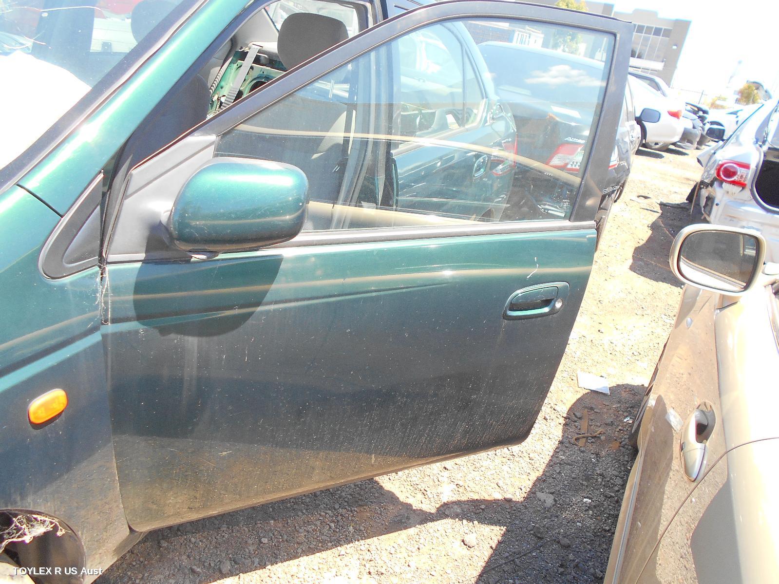 TOYOTA PRIUS 2002 Left Front Door NHW10/11R