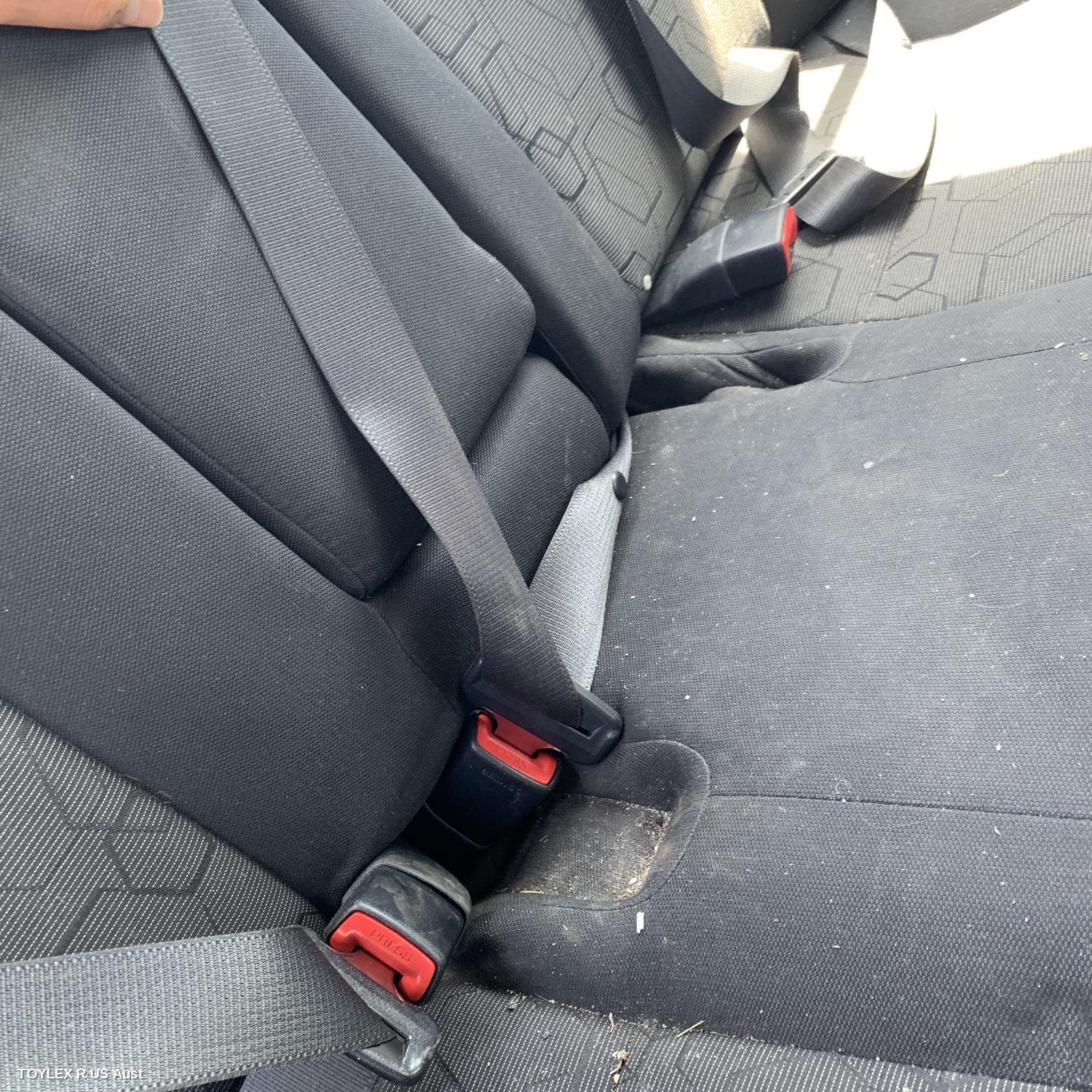 TOYOTA AURION 2012 Seatbelt/Stalk CENTRE REAR, SEAT BELT ONLY, GSV50R