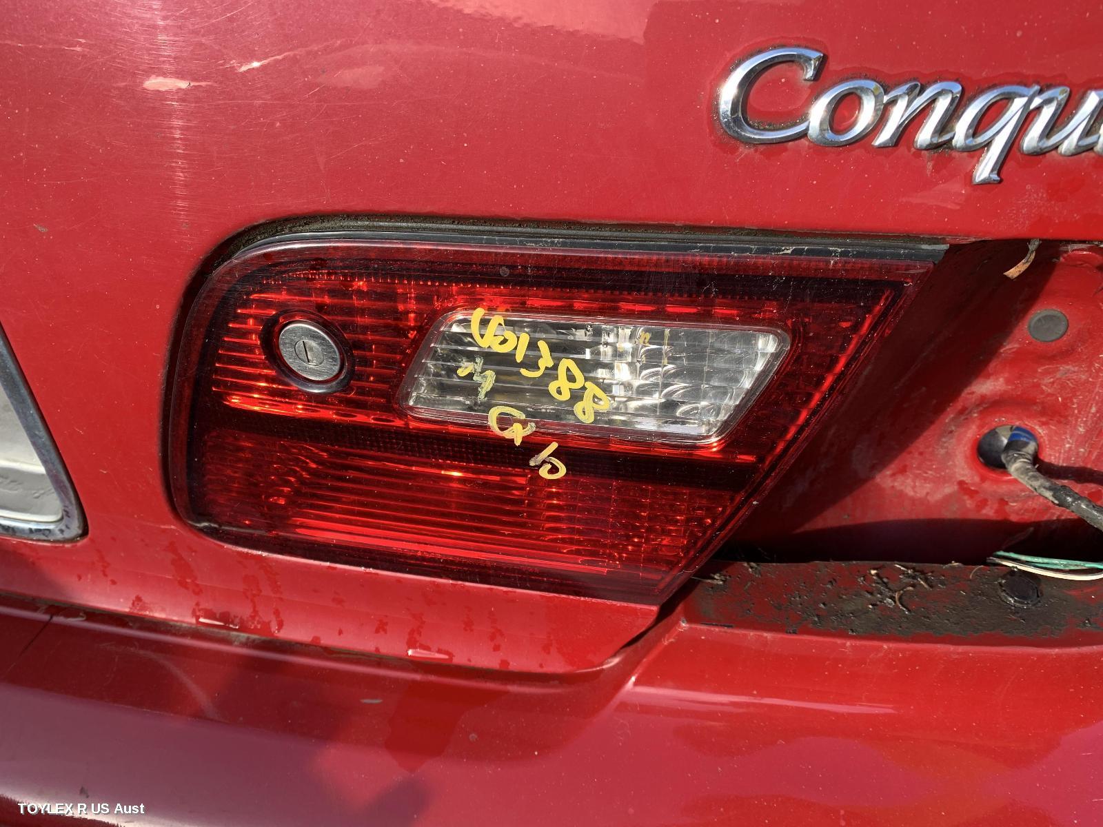 TOYOTA AVALON 2000 Rear Garnish BOOTLID LAMP (RH SIDE), MCX10R