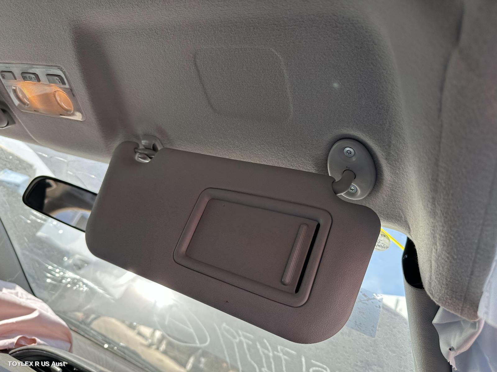 TOYOTA YARIS 2018 Sunvisor NCP13#, RH SIDE