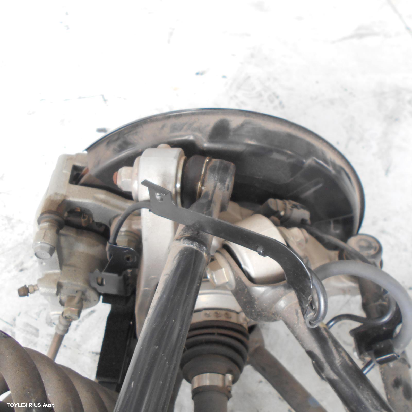 LEXUS IS250/IS250C 2009 Left Rear Hub Assembly GSE20R