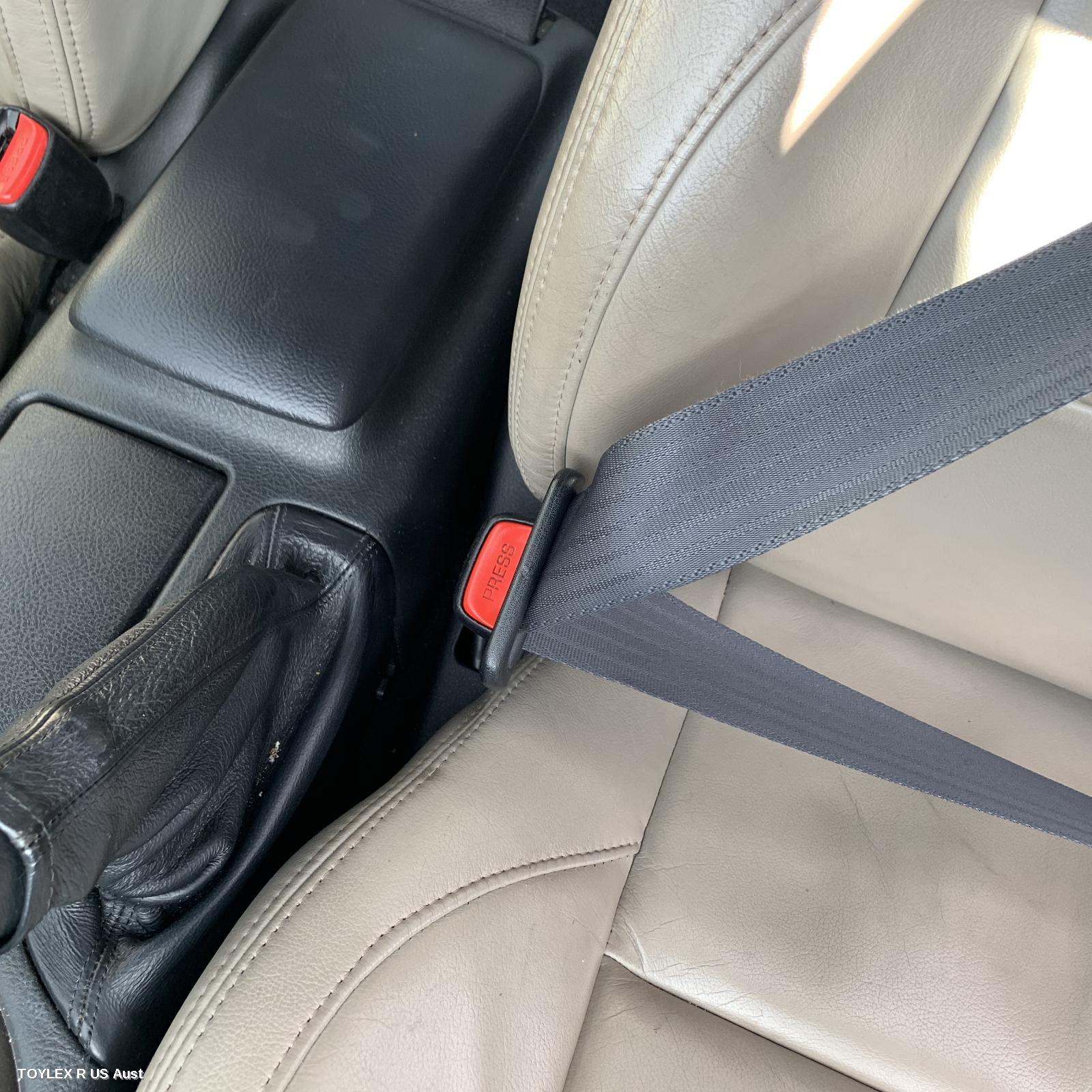 LEXUS IS200/IS300 1999 Seatbelt/Stalk LH FRONT, SEAT BELT ONLY