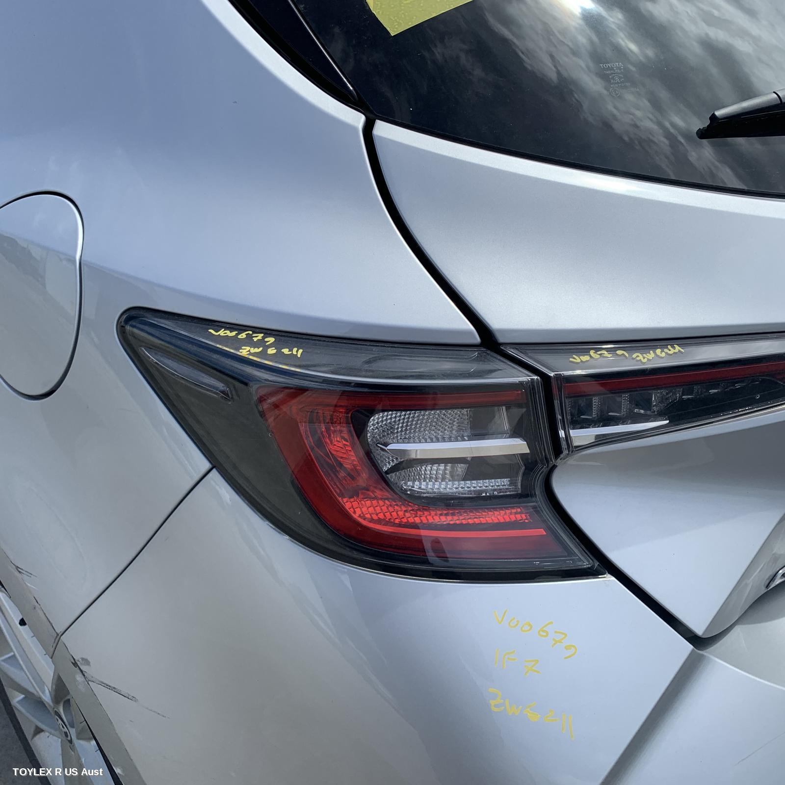 TOYOTA COROLLA 2018 Left Taillight E210, HATCH