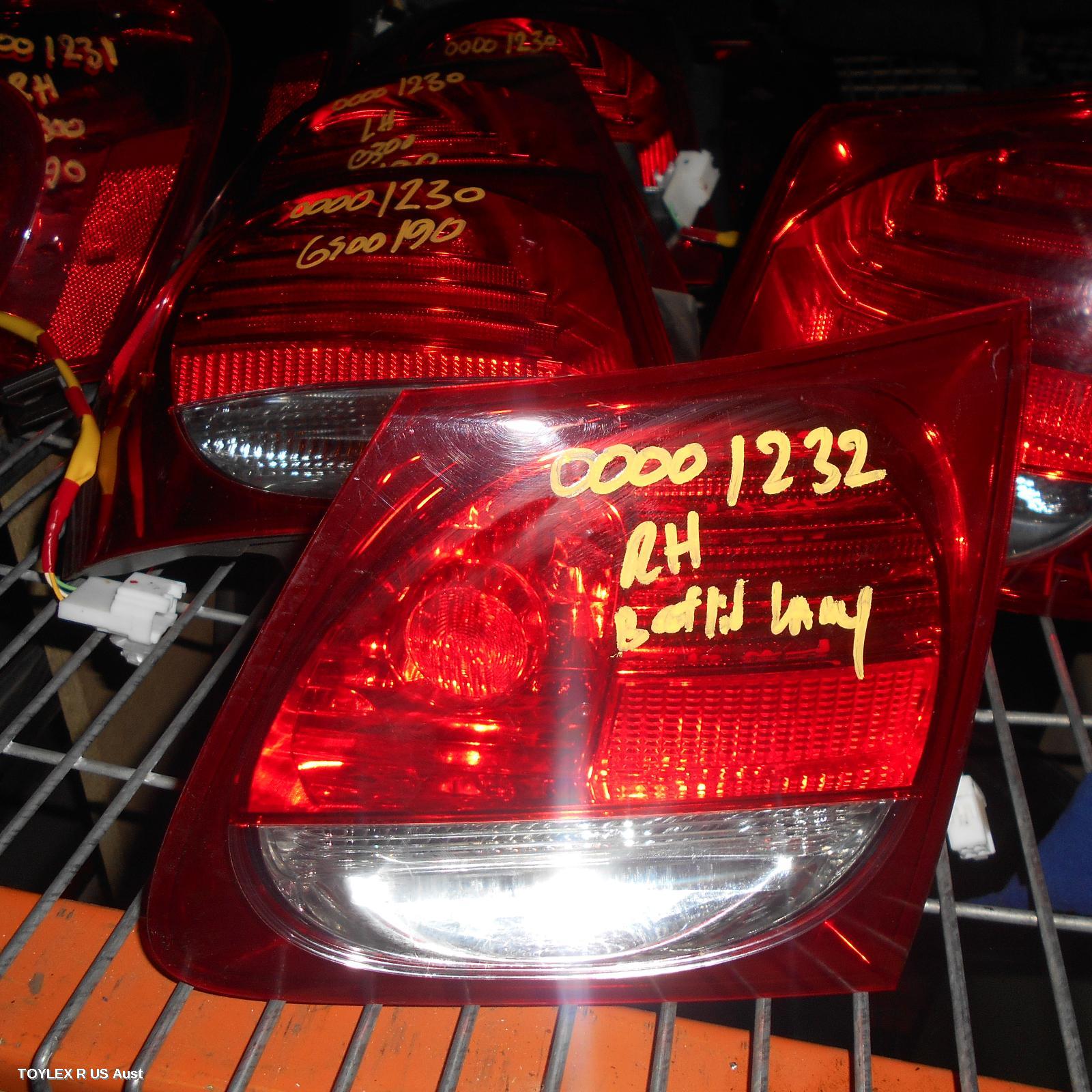 LEXUS GS 2006 Rear Garnish GS300/GS430/GS460, BOOTLID LAMP (RH SIDE), 190 SERIES