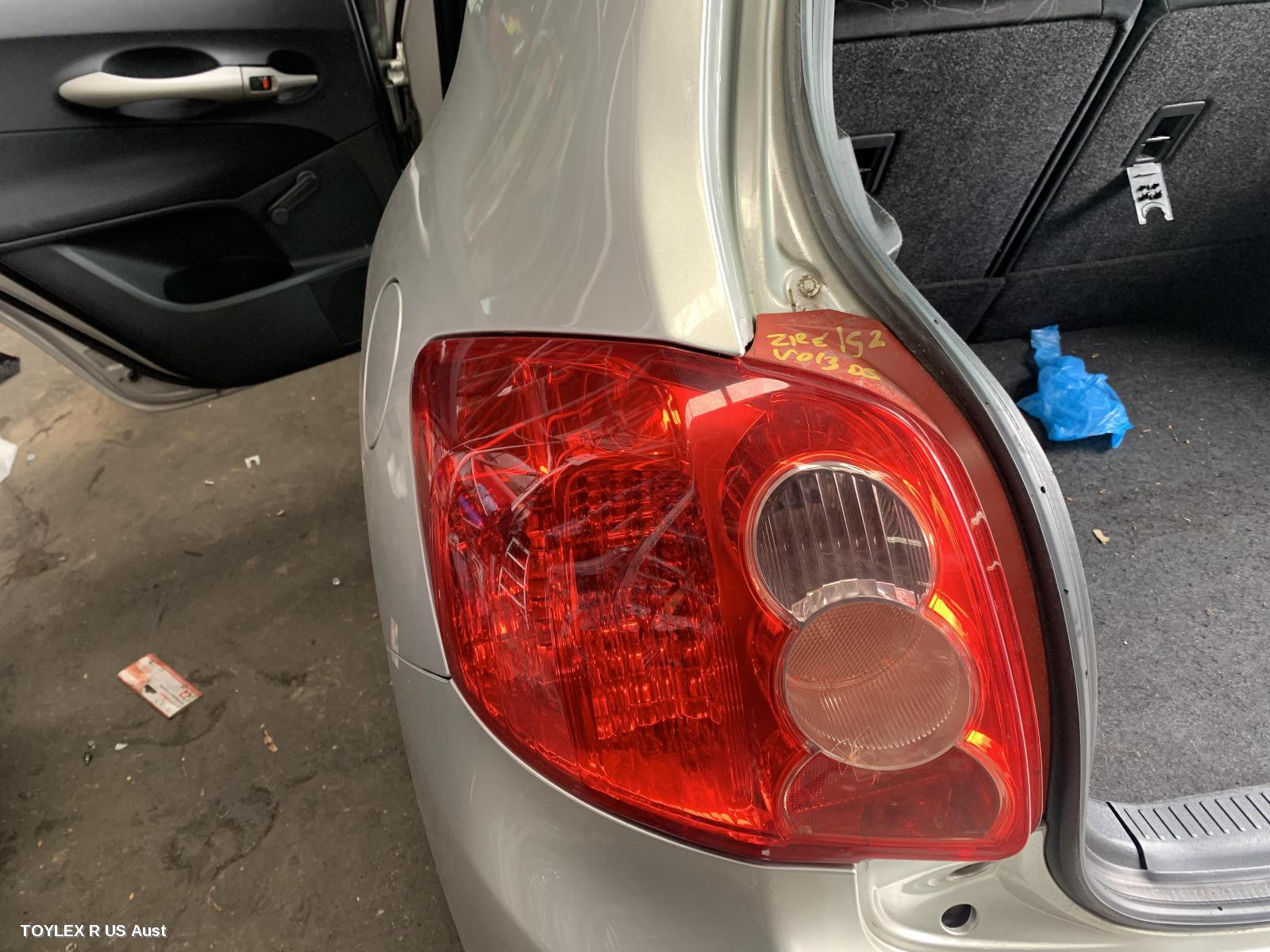 TOYOTA COROLLA 2008 Left Taillight ZRE152R, HATCH, LENS# 12509