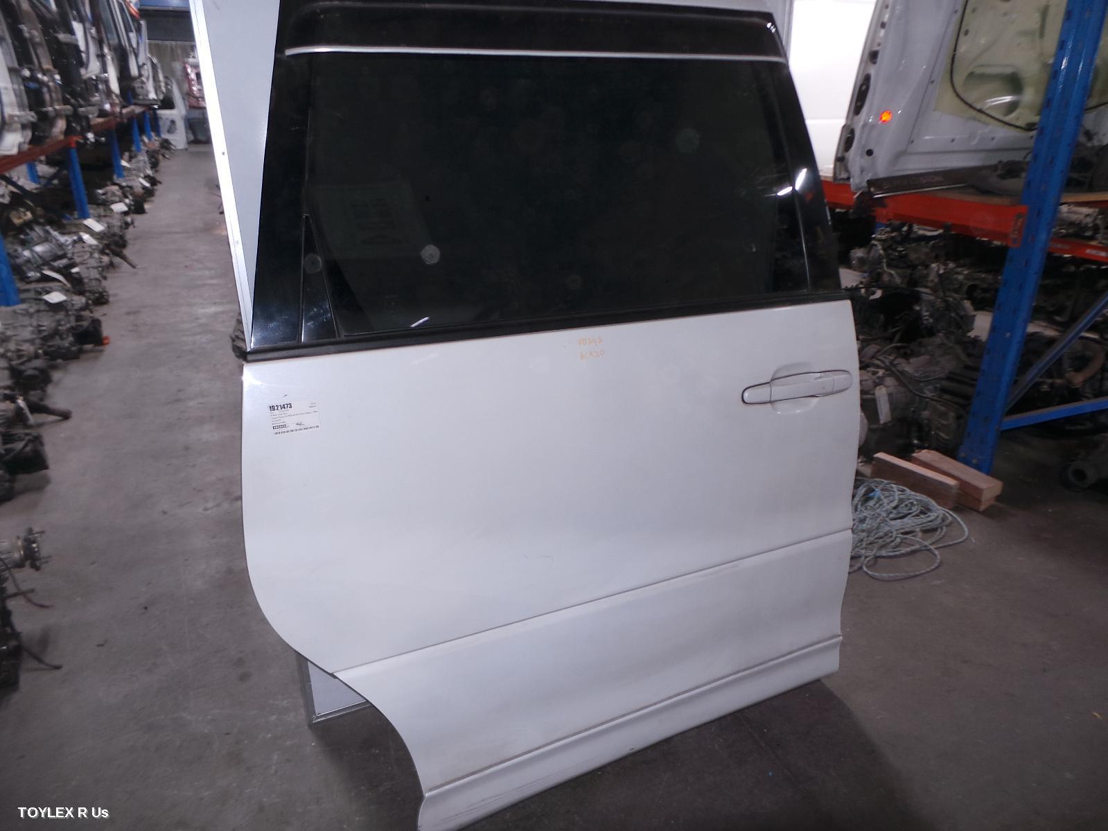 TOYOTA ESTIMA 2002 Right Rear Door Sliding XR30/XR40, AERAS, W/ MOULD HOLES, SELF CLOSING TYPE, 00-06 (IMPORT)