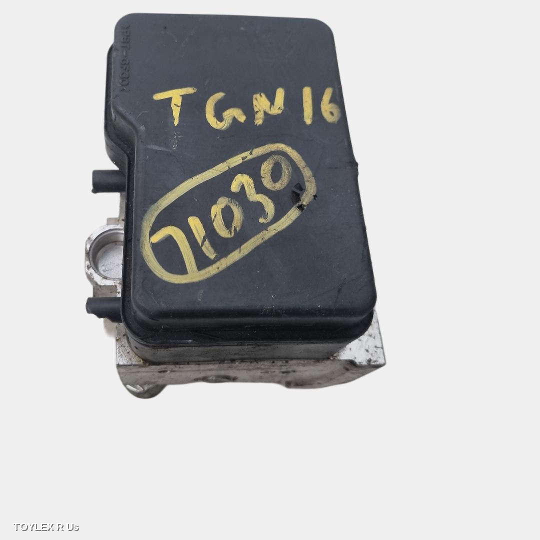 TOYOTA HILUX 2008 Abs Pump/Modulator P/N 4451071030