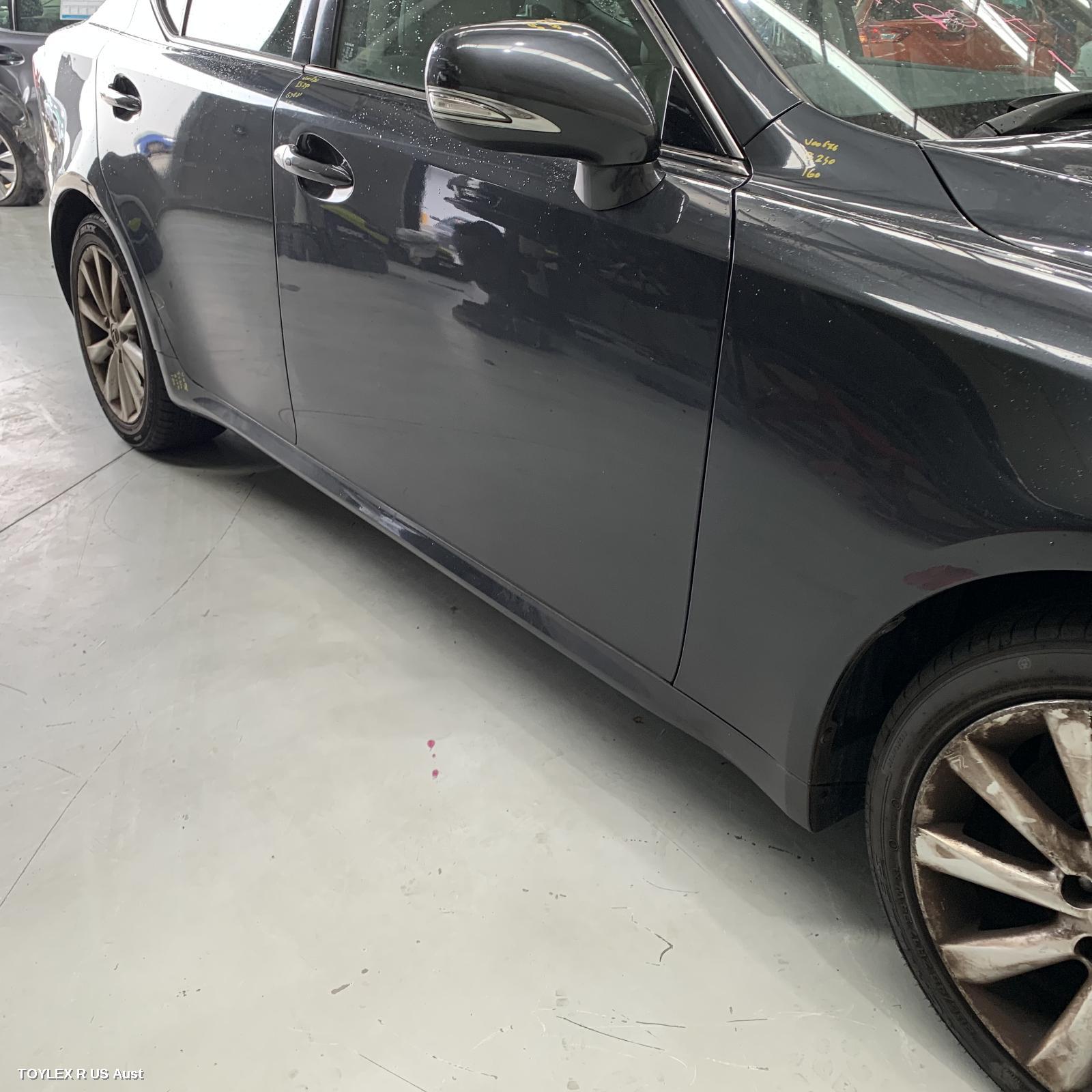 LEXUS IS250/IS250C 2009 Side Step/Skirt GSE20R, RH SIDE