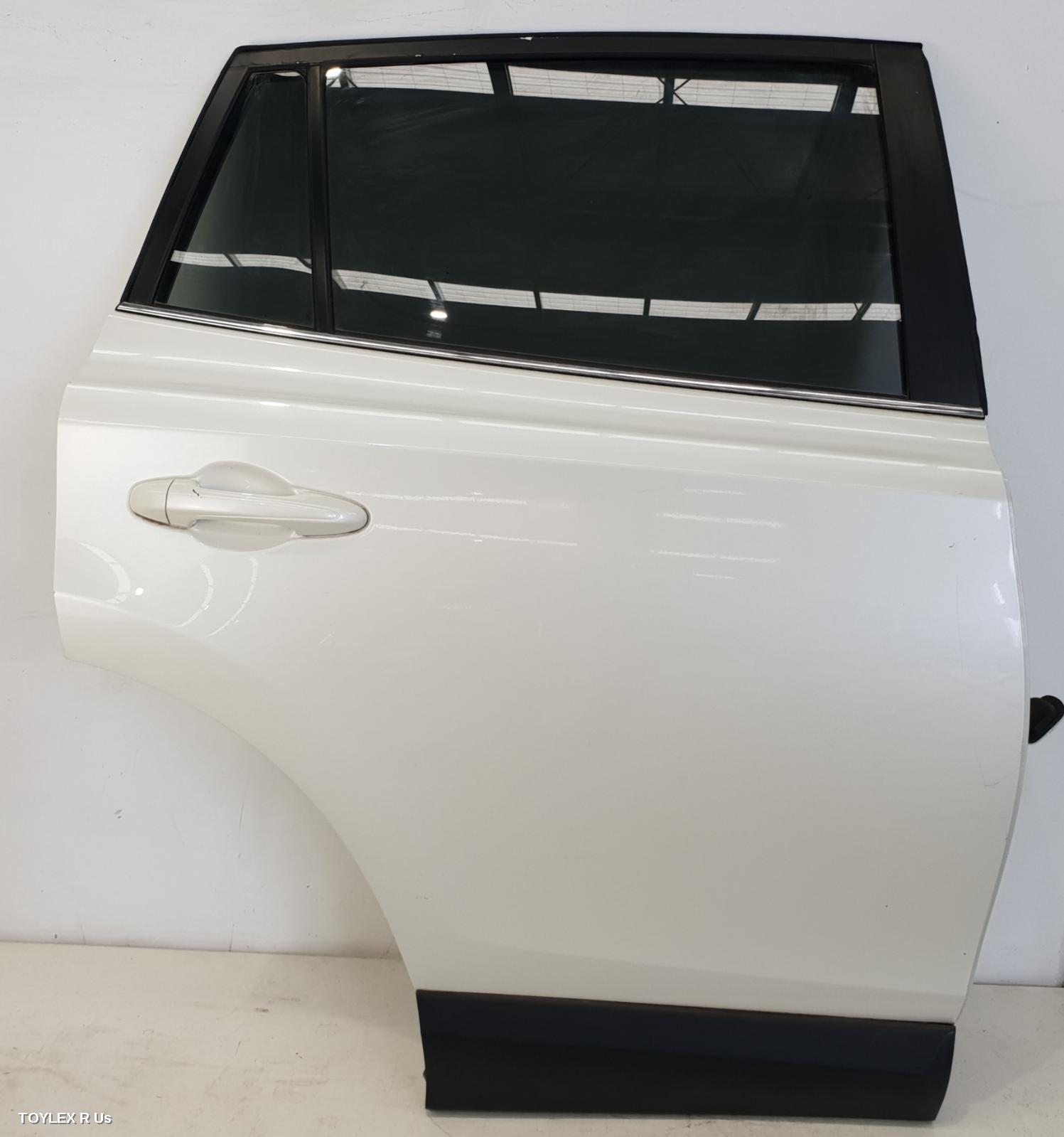 TOYOTA RAV4 2015 Right Rear Door Sliding XA40