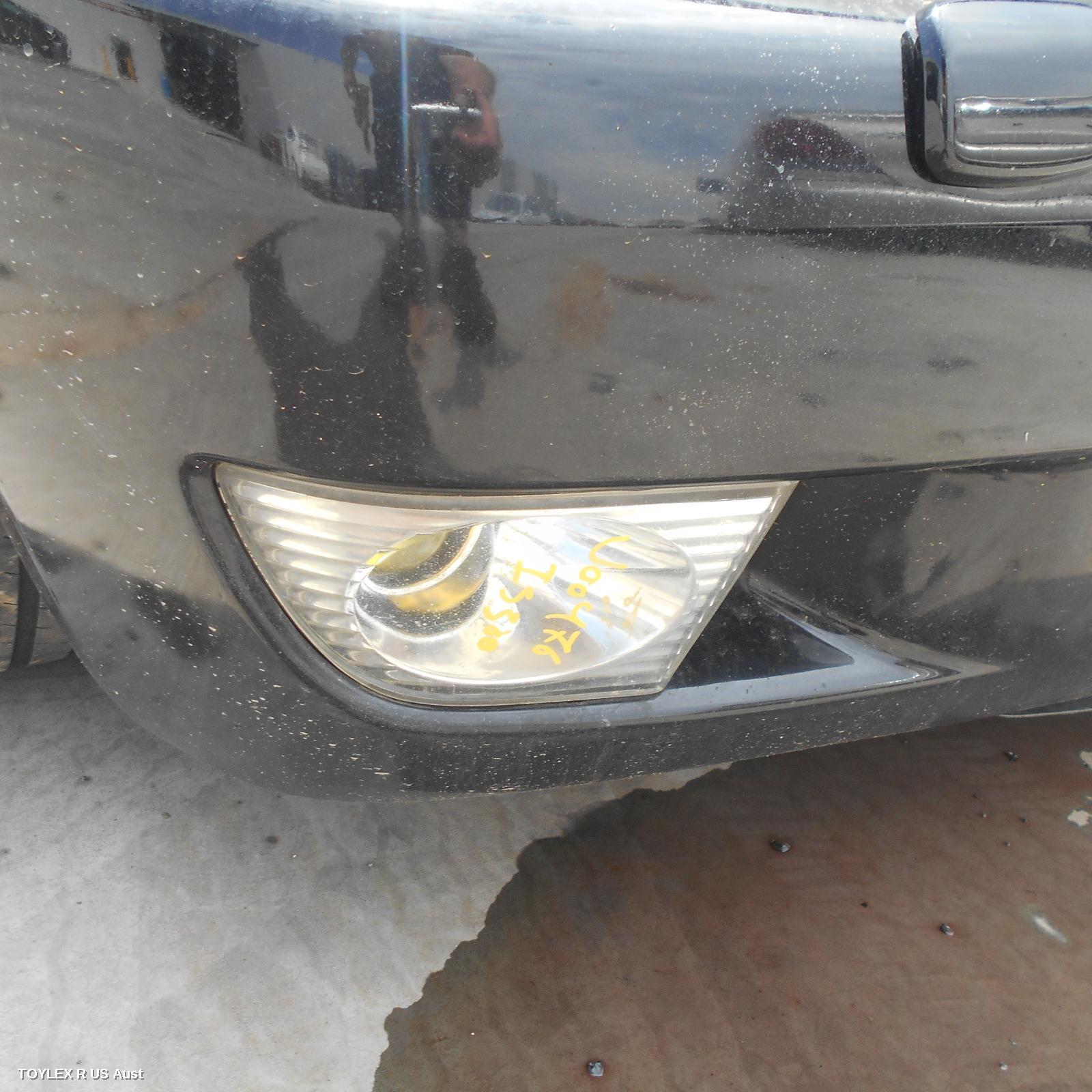 LEXUS IS200/IS300 2002 Right Indicator/Fog/Side BUMPER FOGLAMP, CLEAR LENS TYPE