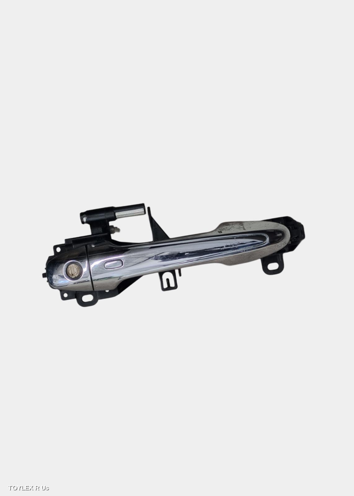 TOYOTA HILUX 2018 Door Handle OUTER, RH FRONT, CHROME, W/ KEYLESS ENTRY TYPE