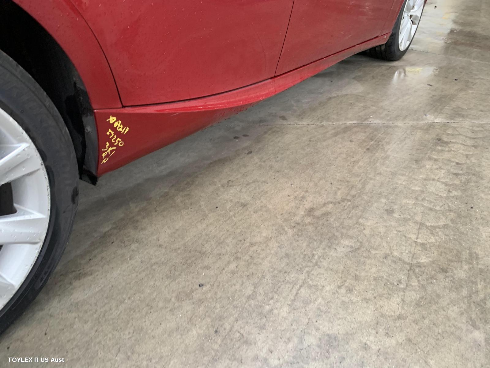 LEXUS IS SERIES 2013 Side Step/Skirt XE30, RH SIDE