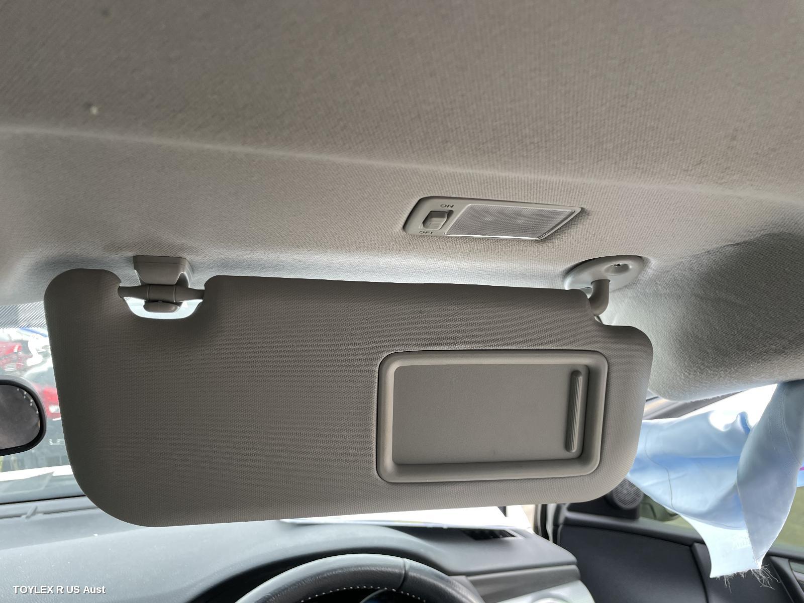 TOYOTA COROLLA 2017 Sunvisor ZRE182R/ZWE186R, RH SIDE