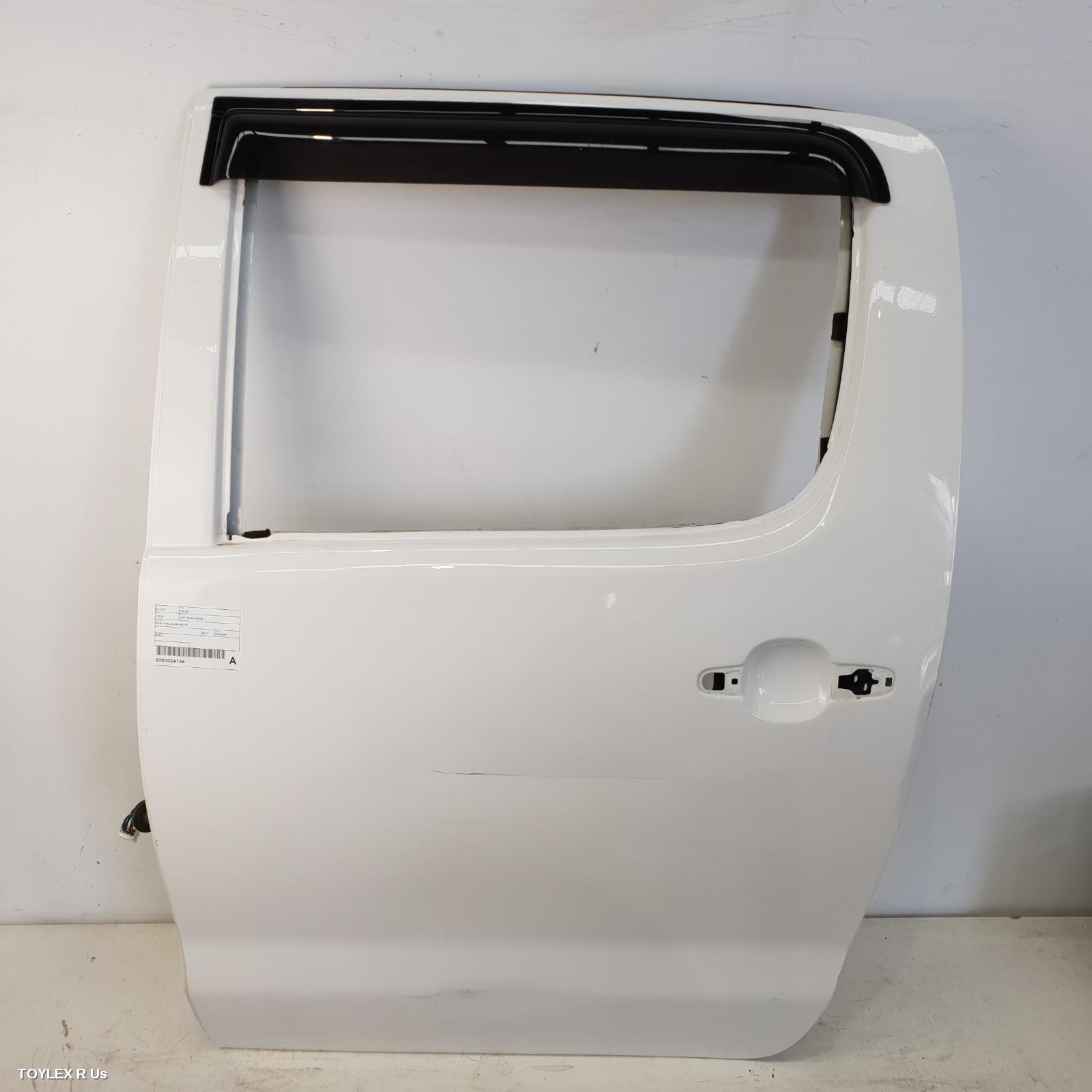 TOYOTA HILUX 2012 Left Rear Door/Sliding DUAL CAB