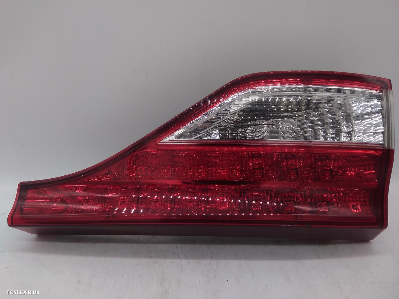TOYOTA TARAGO 2016 Rear Garnish TAILGATE LAMP (LH SIDE), ACR50R
