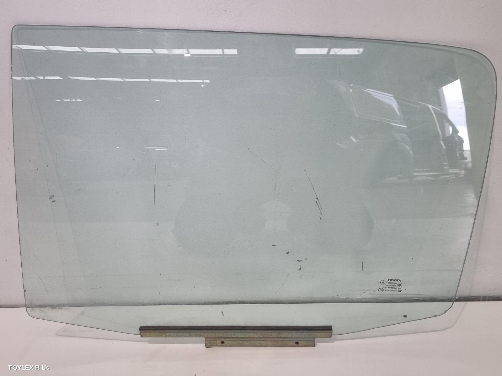 TOYOTA HILUX 2009 Right Rear Door Window CLEAR GLASS TYPE