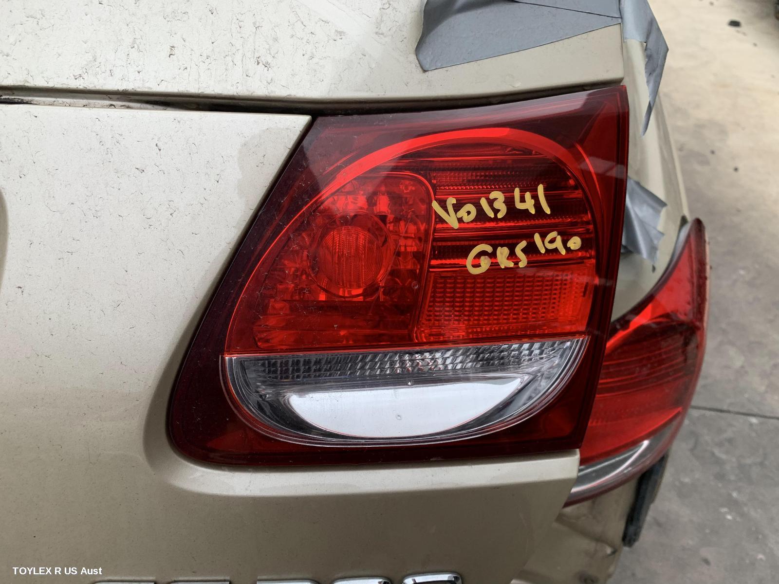 LEXUS GS 2005 Rear Garnish GS300/GS430/GS460, BOOTLID LAMP (RH SIDE), 190 SERIES