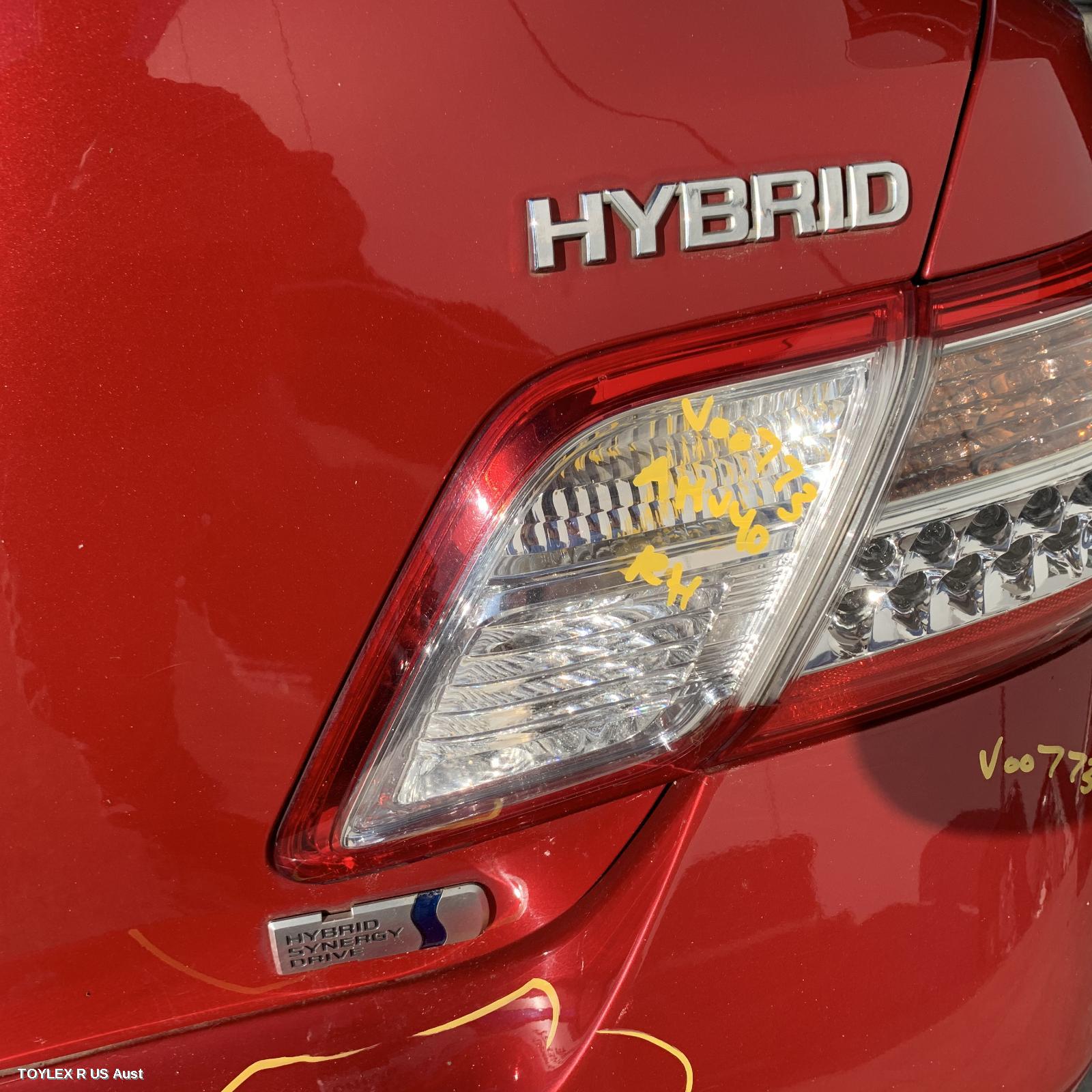 TOYOTA CAMRY 2011 Rear Garnish BOOTLID LAMP (RH SIDE), HYBRID, LED TYPE, AHV40