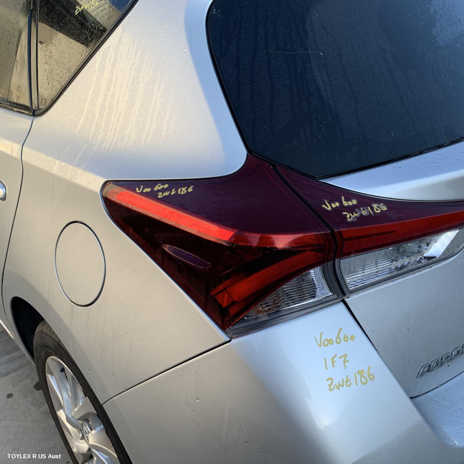 TOYOTA COROLLA 2016 Left Taillight ZRE182R/ZWE186R, HATCH